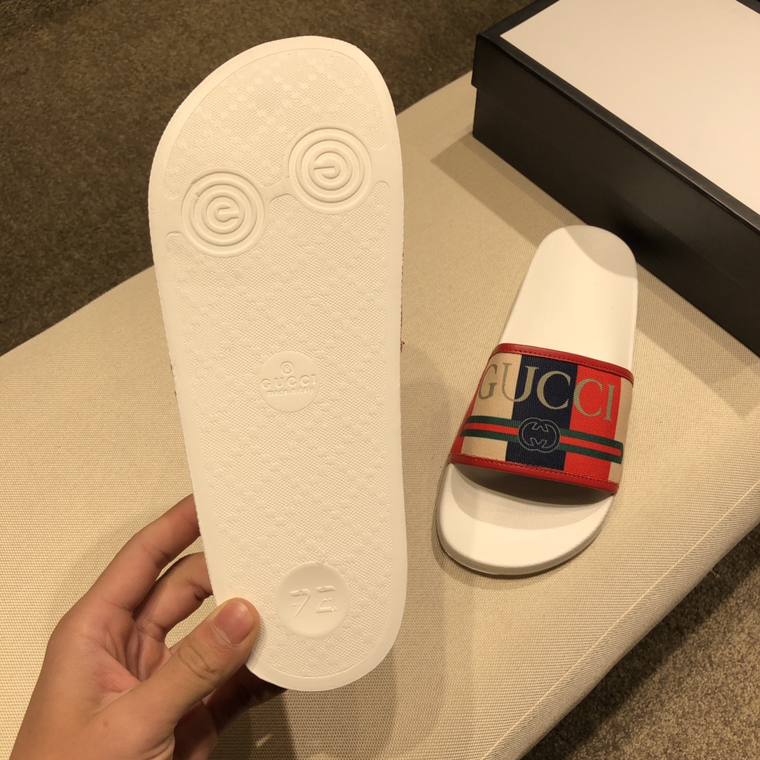 Gucci Slippers 27 - vstockx