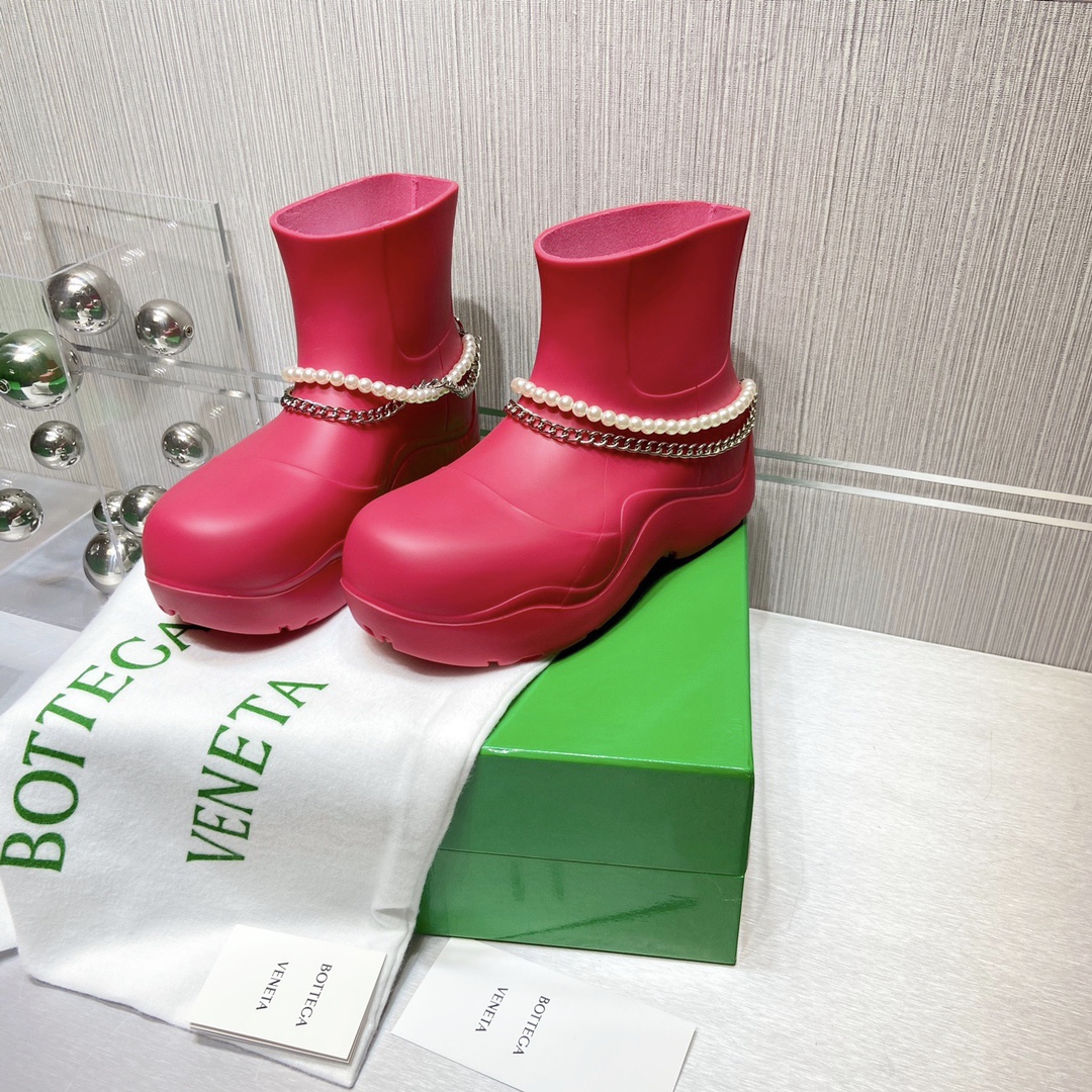 Bottega Veneta Boots 24 - vstockx