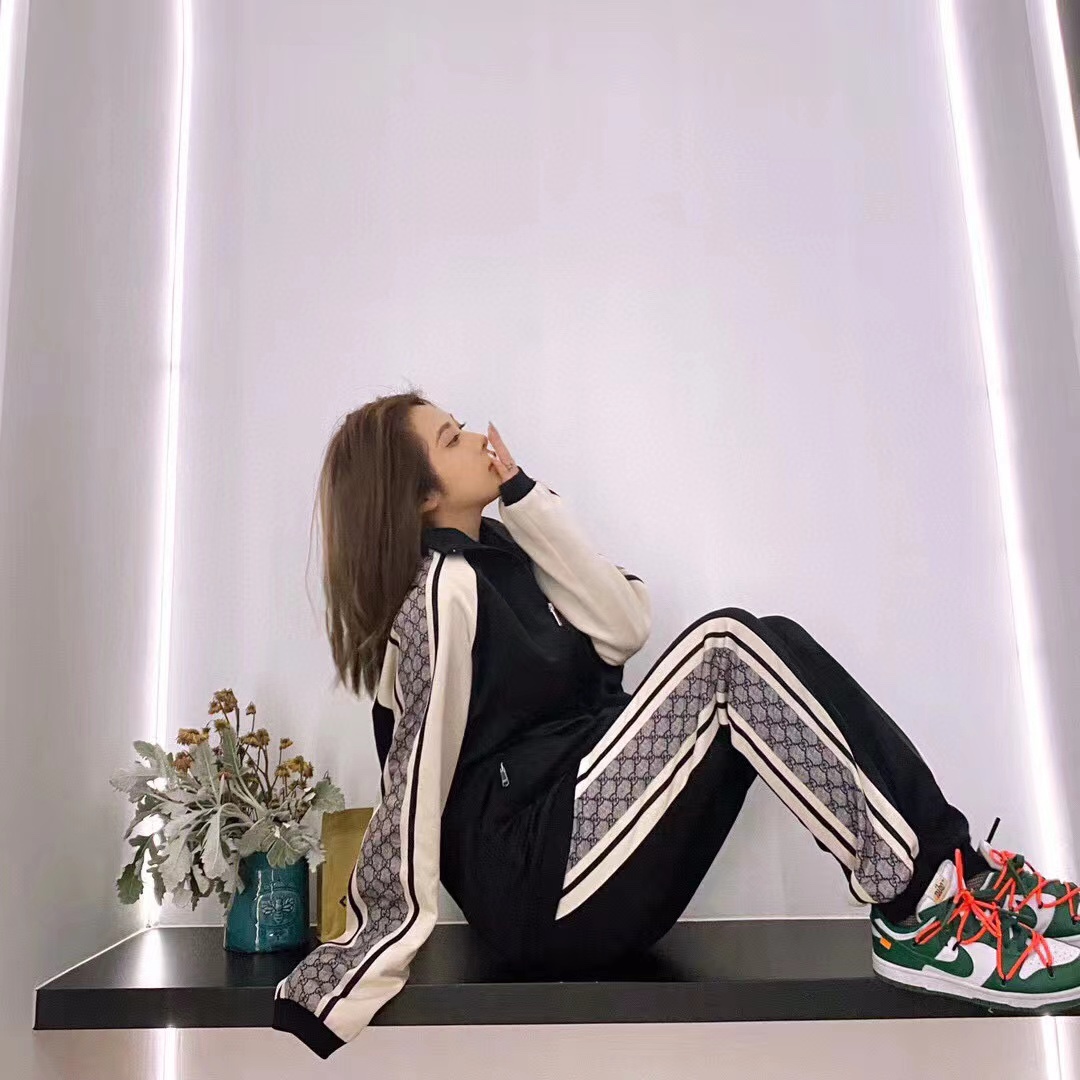 Clothes Gucci 408 - vstockx