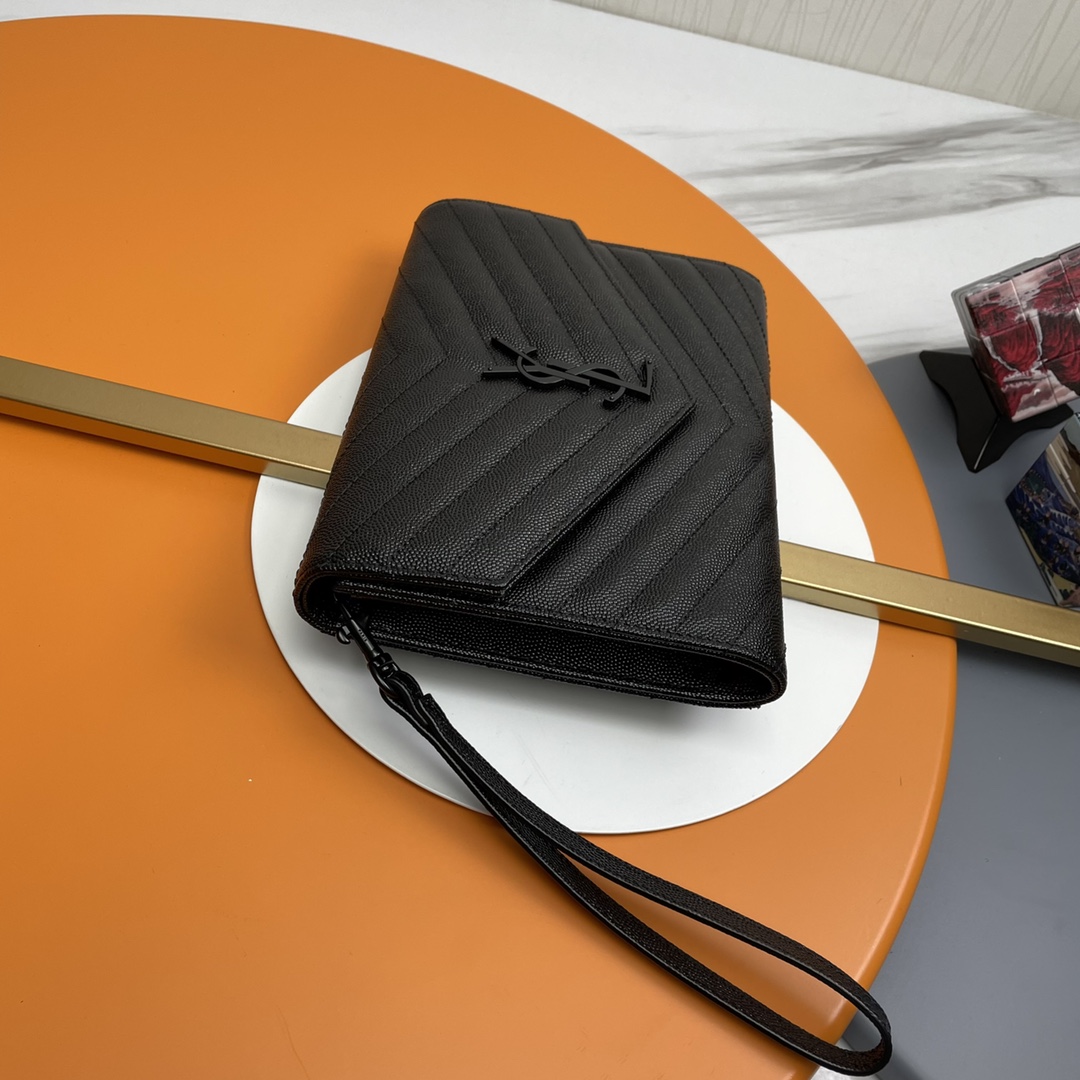 Handbags SAINT LAURENT 617662 size 21x16x3 cm - vstockx