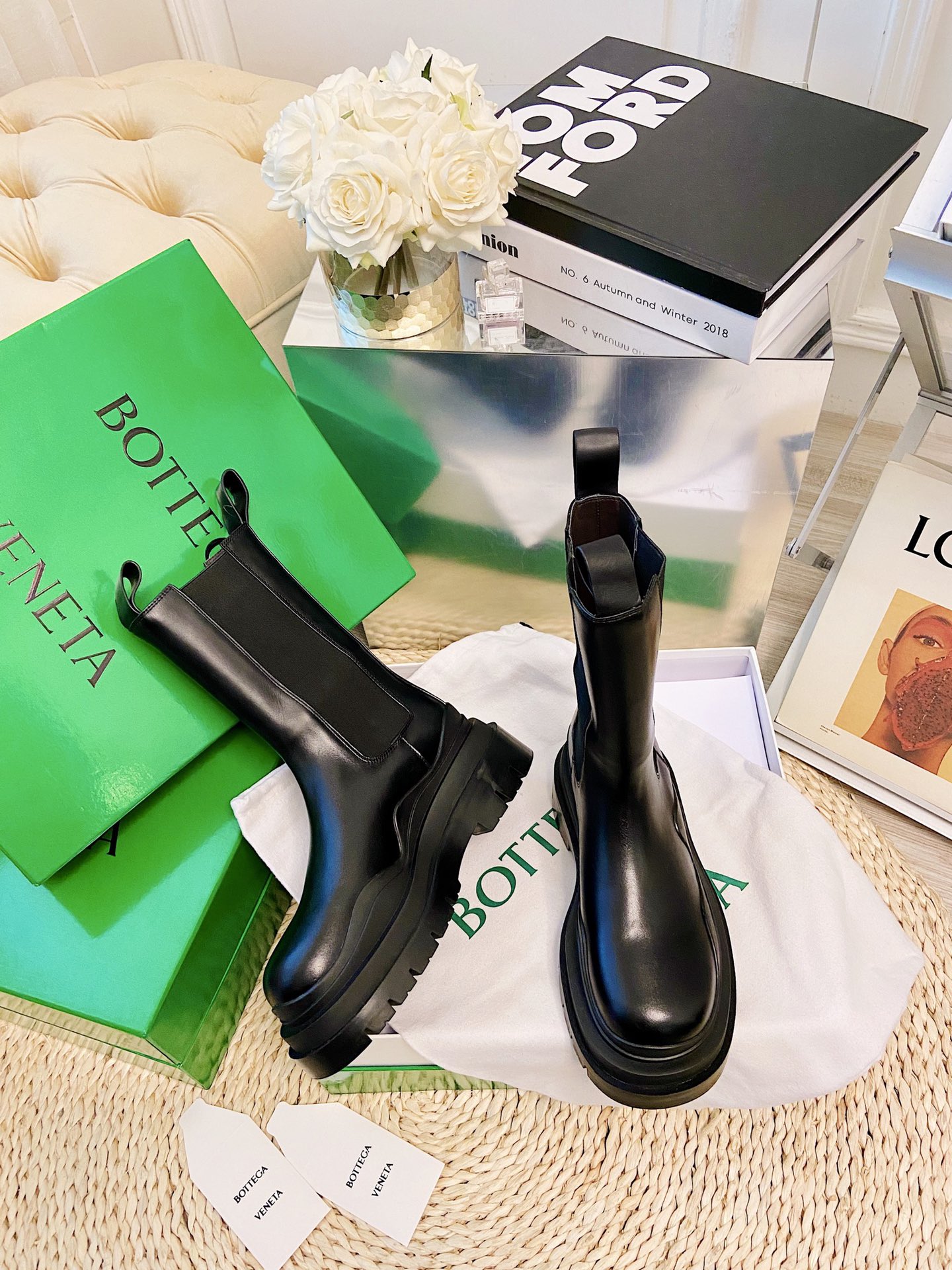 Bottega Veneta Boots 32 - vstockx