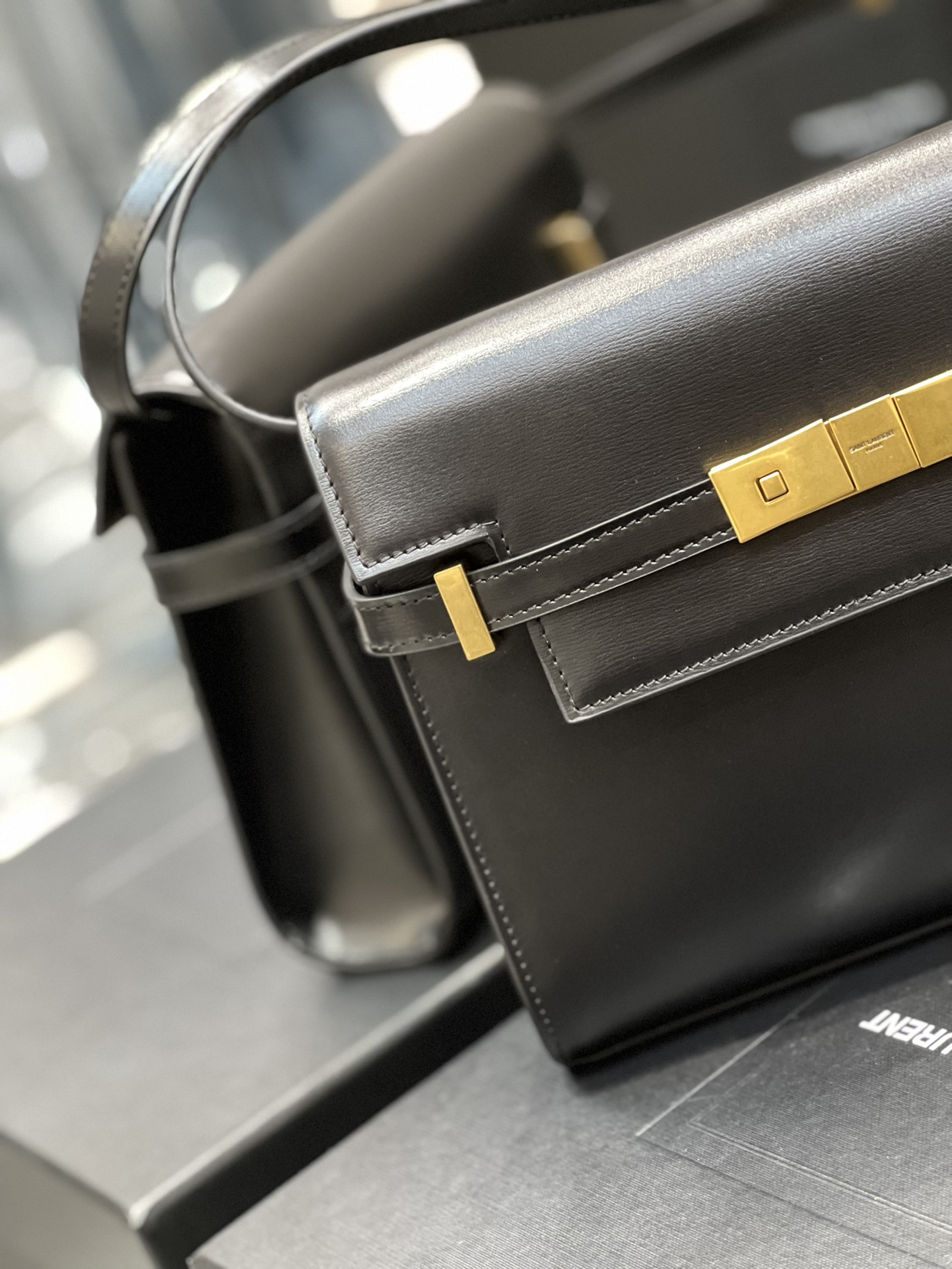 Handbags SAINT LAURENT 675626 size 24x17.5x6 cm - vstockx