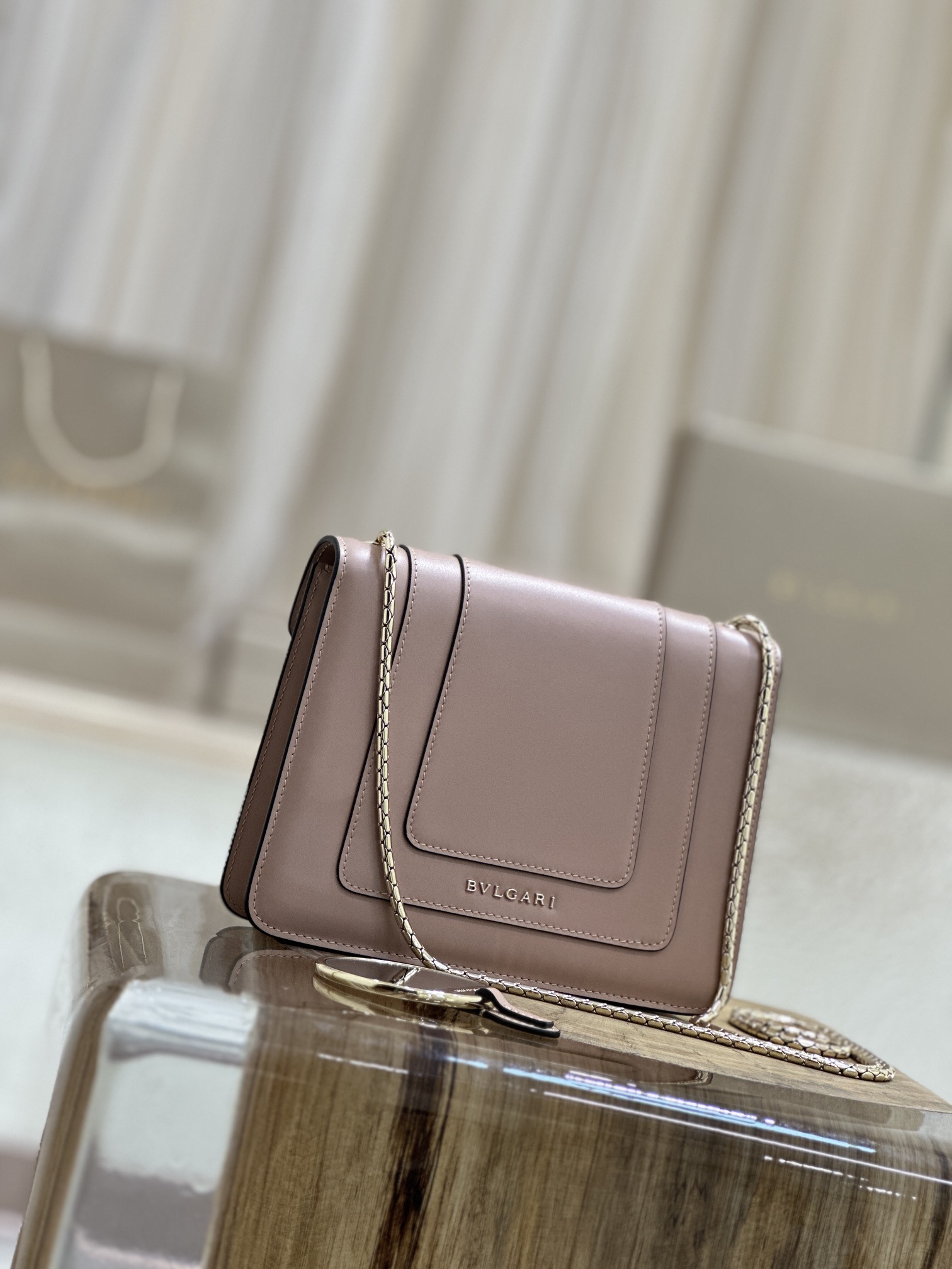 Handbags Bvlgari 35107 size:20*15*5 cm - vstockx