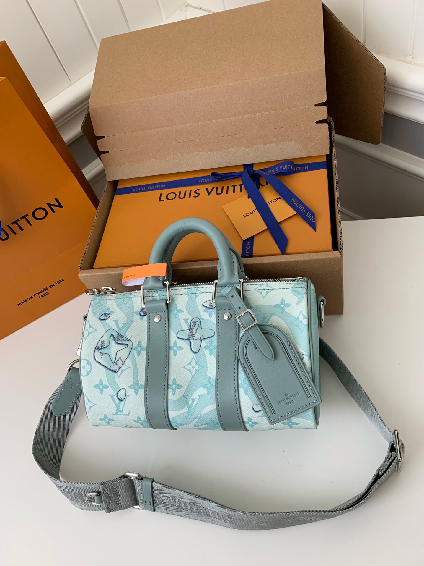 Handbags Louis Vuitton M22527 size:25*15*11 cm - vstockx