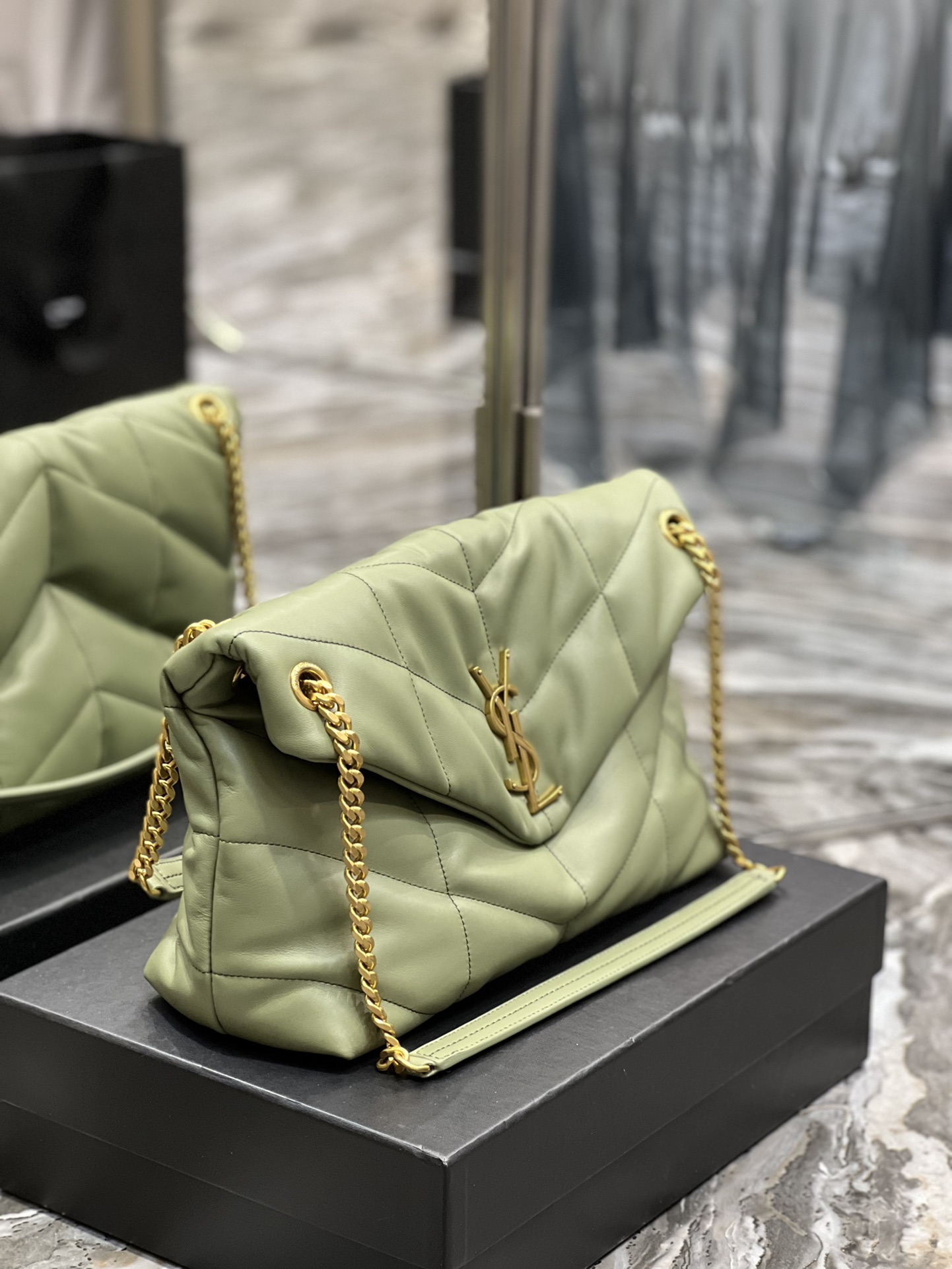 Handbags SAINT LAURENT 577476 size 35x23x13.5 cm - vstockx
