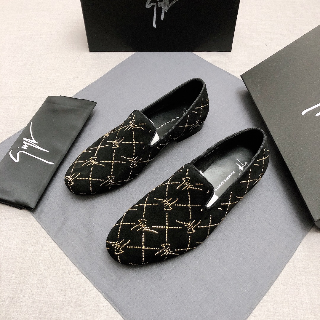 Giuseppe Zanotti Slip-on 11 - vstockx