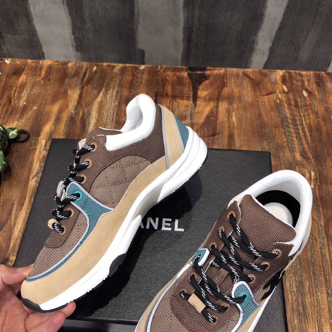 Chanel Fabric & Suede Calfskin Low Top Sneaker 6 - vstockx
