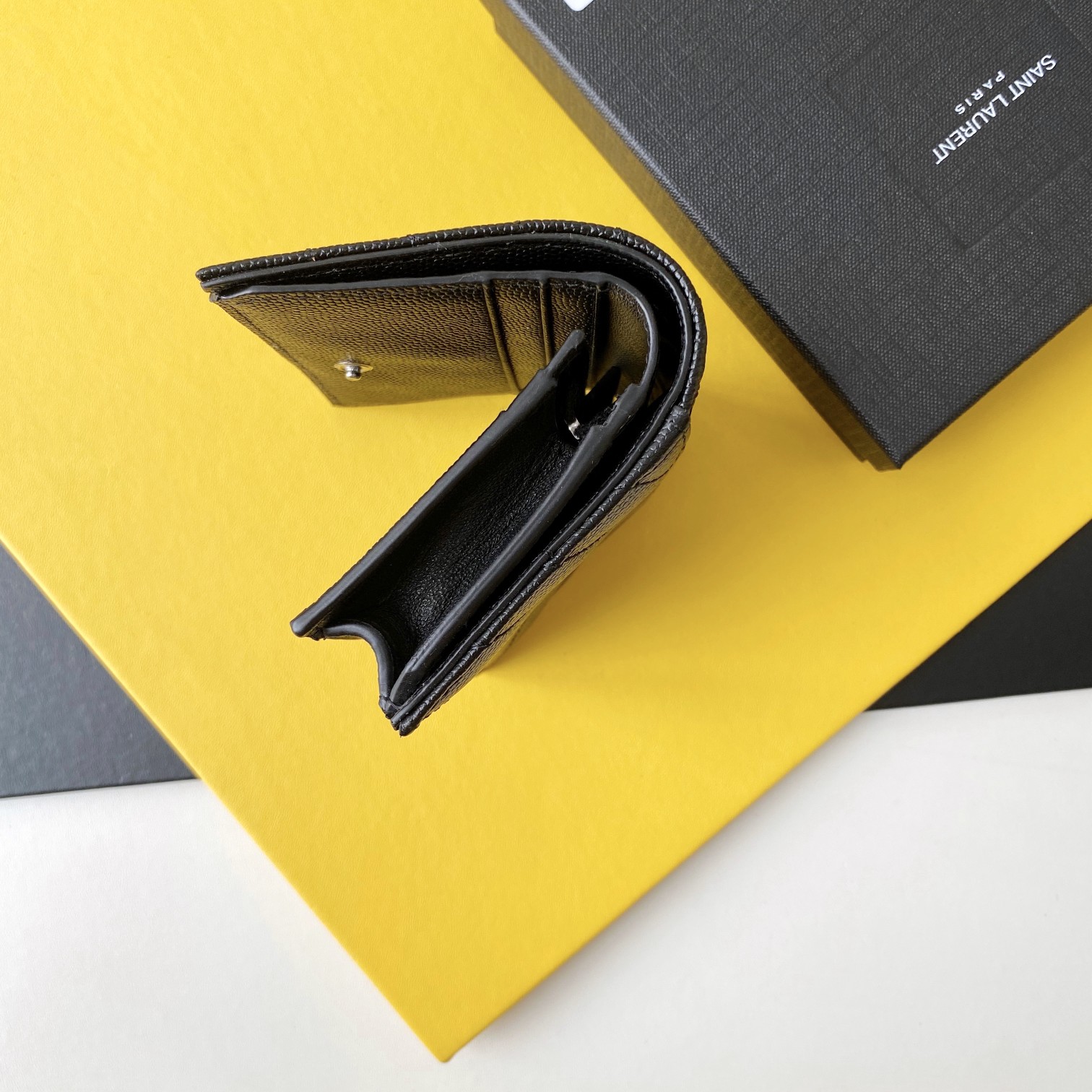 Handbags SAINT LAURENT 530841 size 11*8.5*3 cm - vstockx