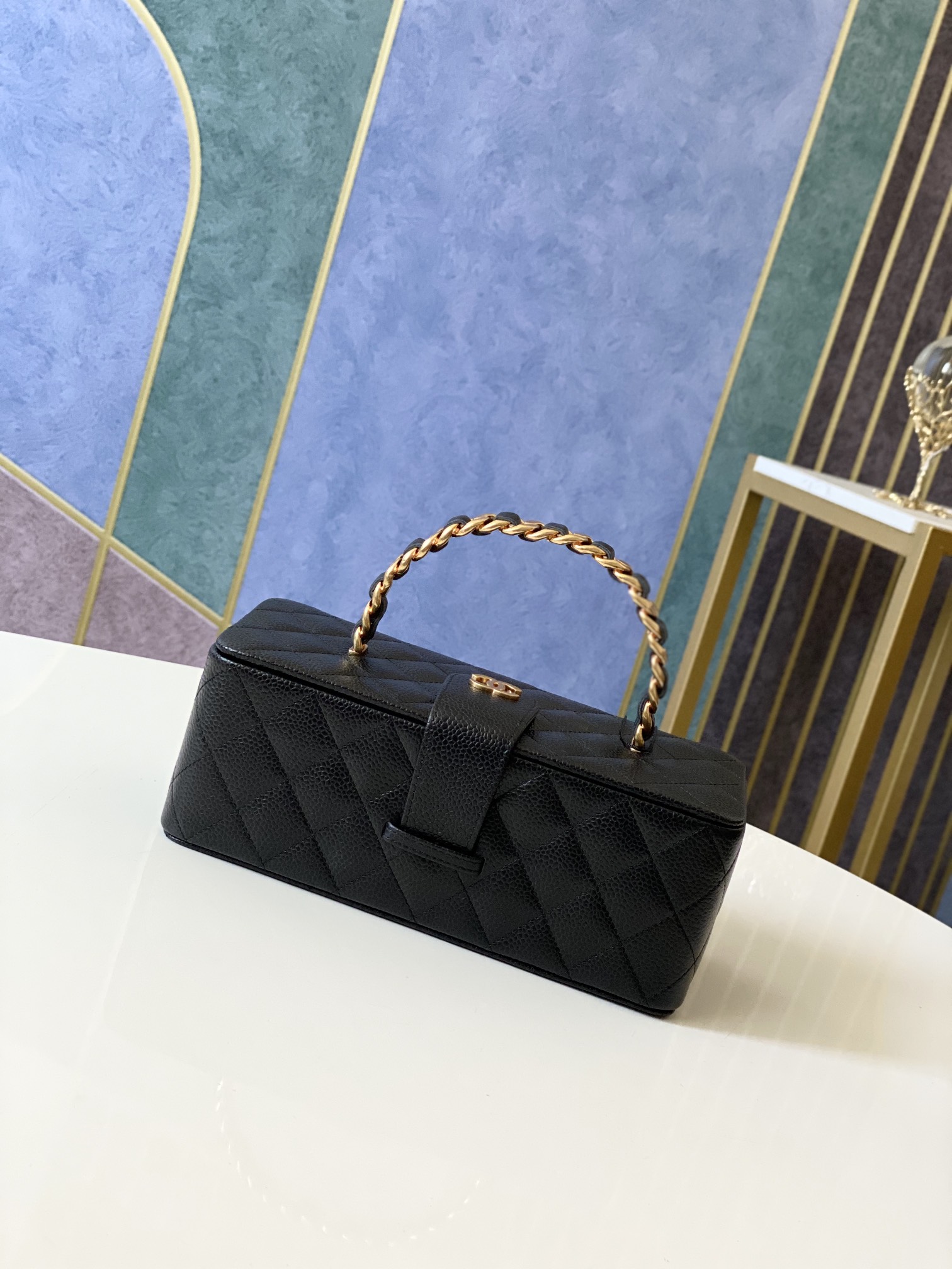 Handbag chanel 01919 size 22 10 8.5 cm - vstockx