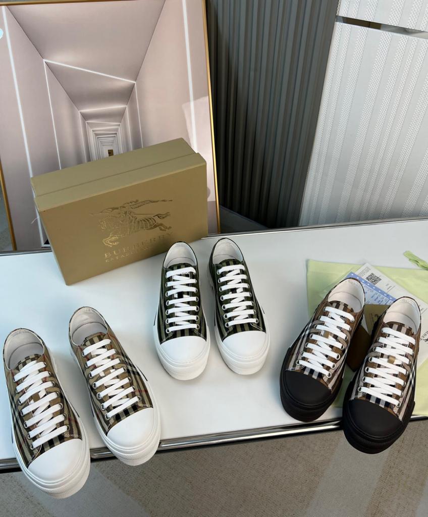 Burberry Gabardine Birch Brown Black - vstockx