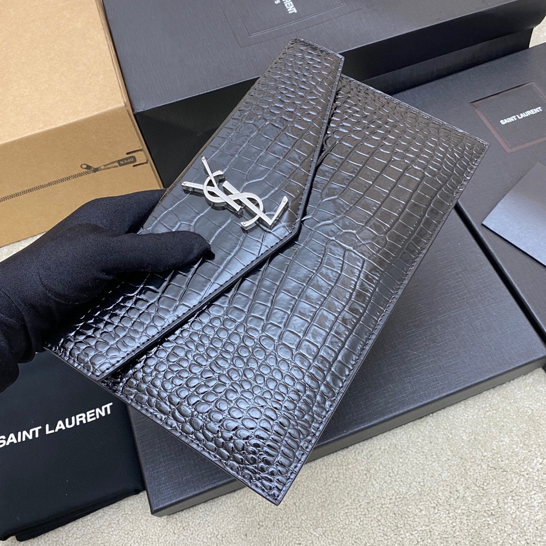 Handbags SAINT LAURENT 565739 size 27x16x2 cm - vstockx
