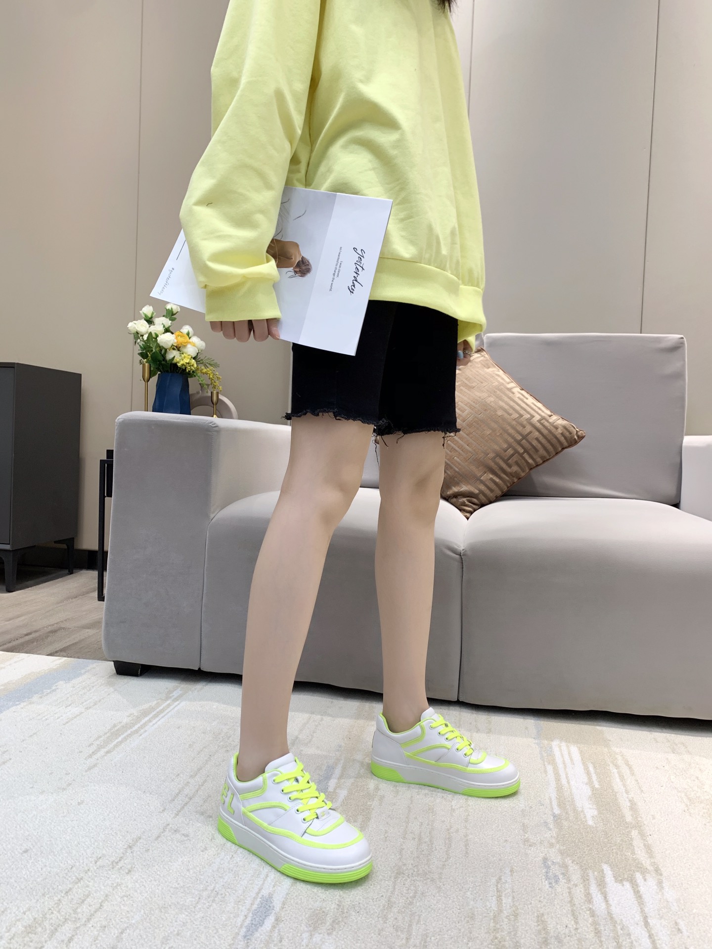 Chanel Low Top Sneaker 57 - vstockx