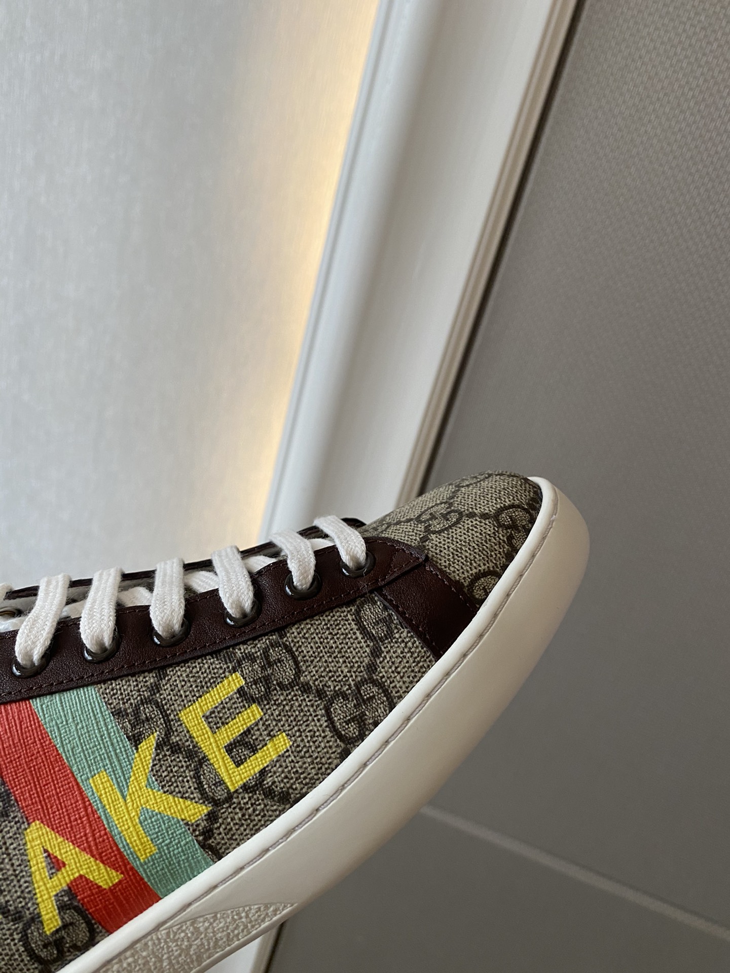 Gucci Women's Ace sneaker with bee sneaker 4 - vstockx