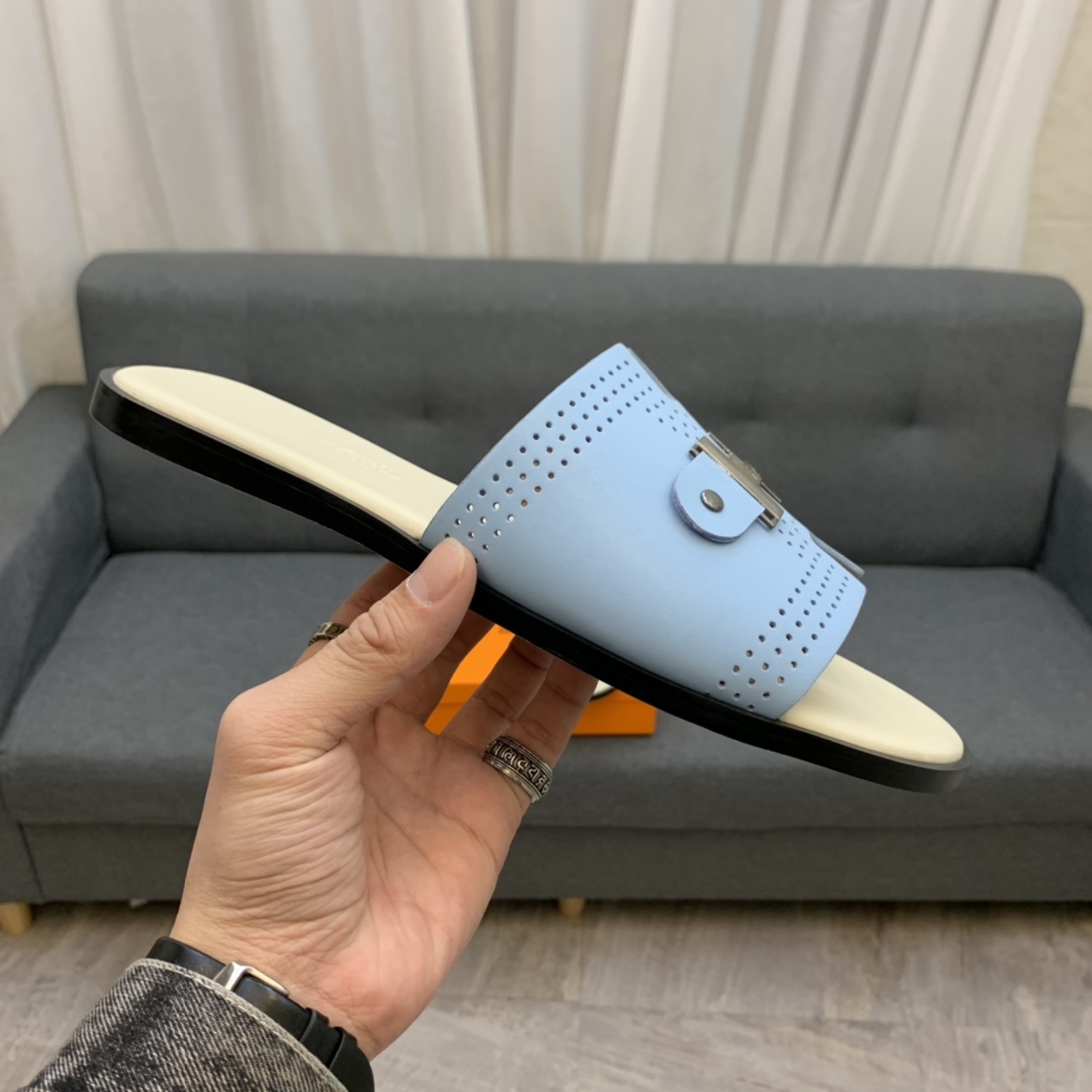 Hermes Sandals 35 - vstockx