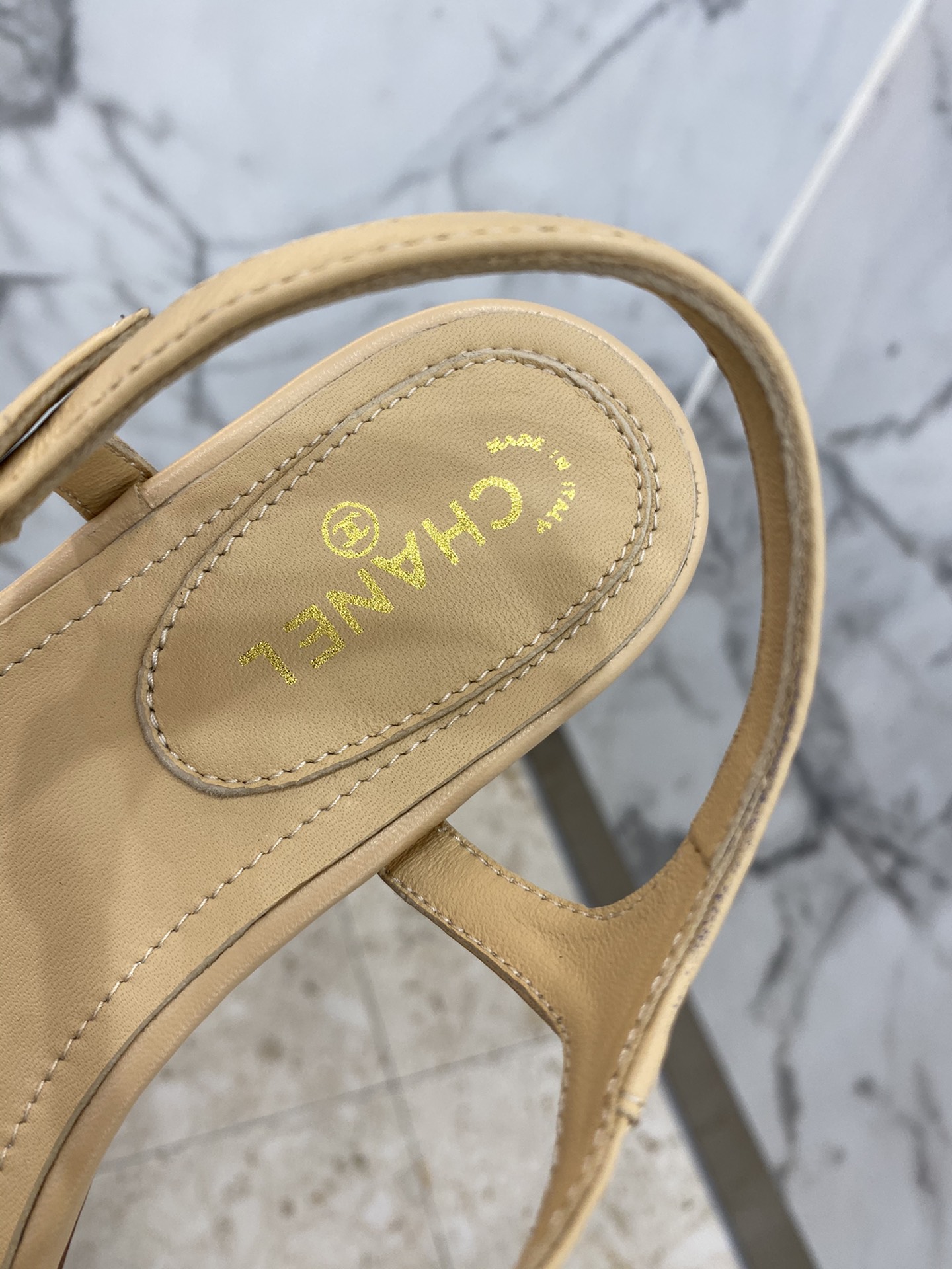 Chanel Slides 27 - vstockx
