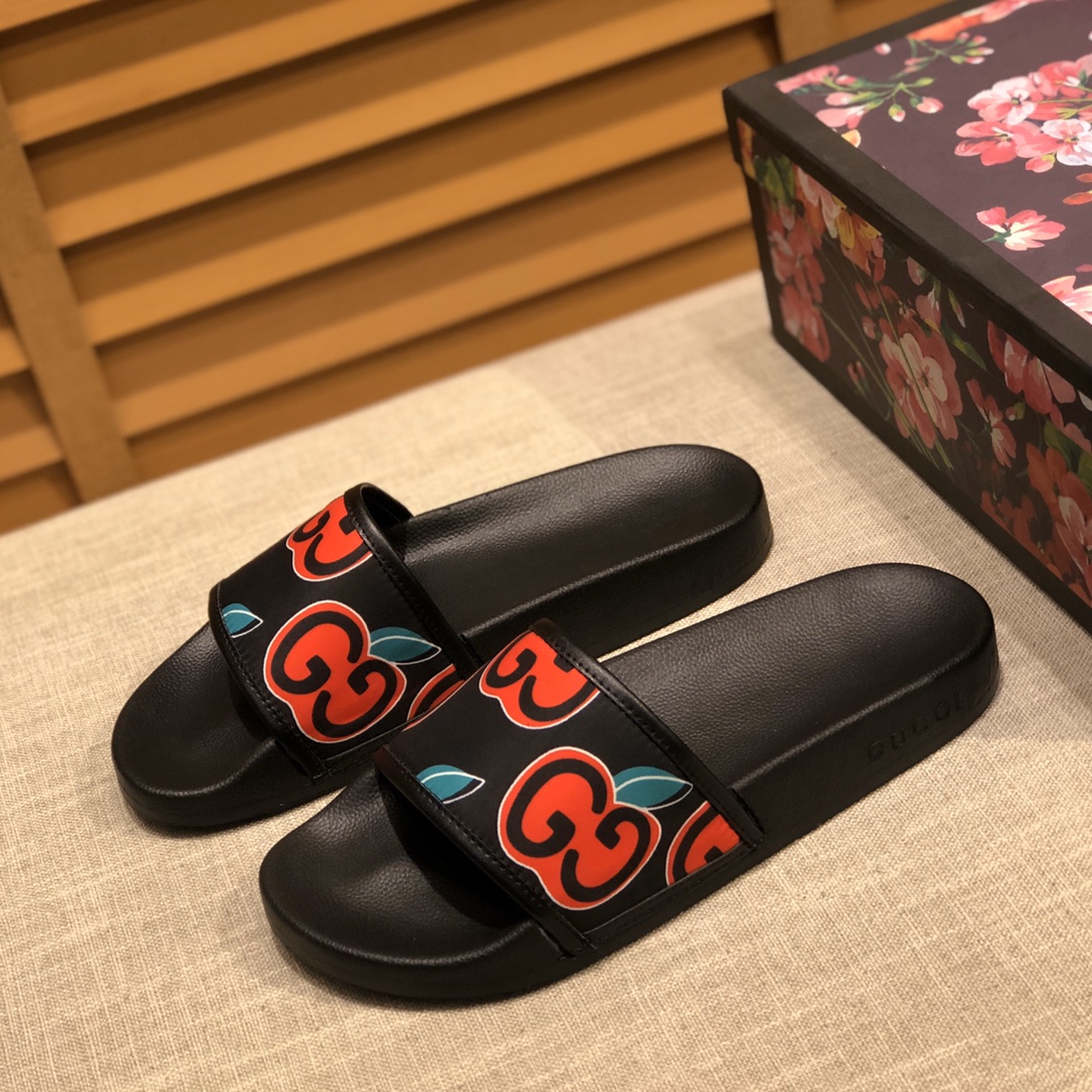 Gucci Slippers 21 - vstockx