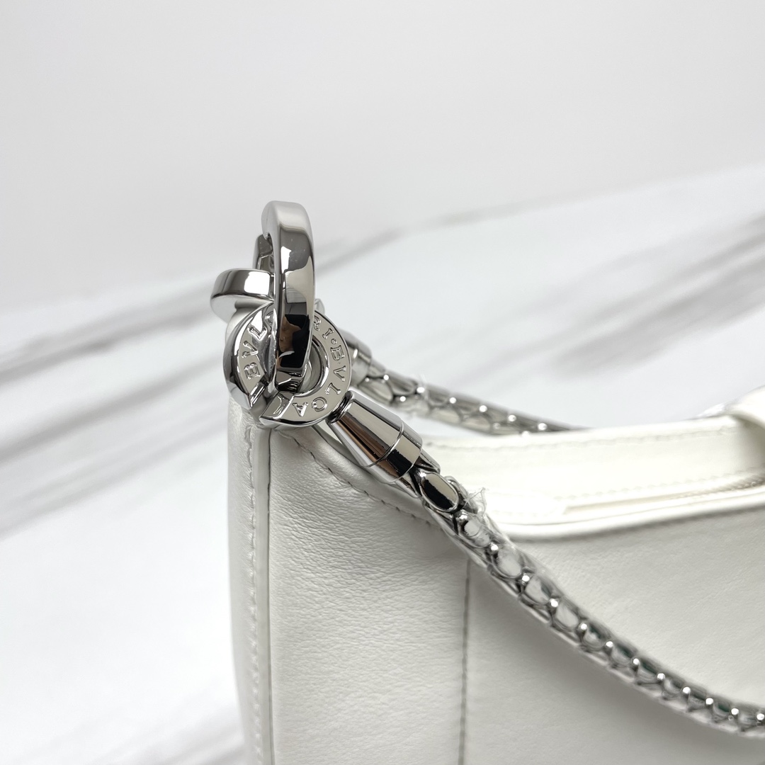 Handbags Bvlgari 293208 size:27.5*18*3.5 cm - vstockx