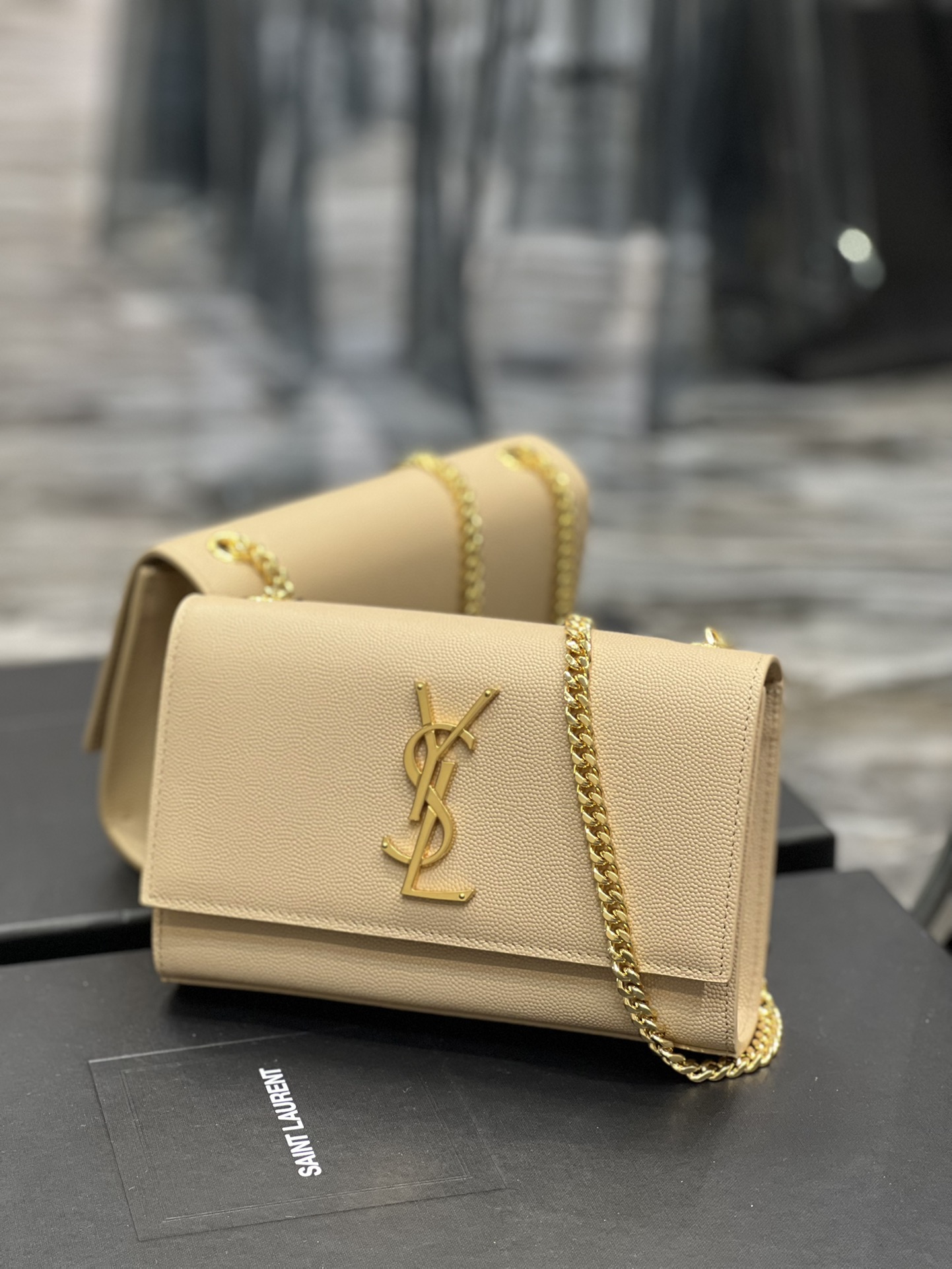 Handbags SAINT LAURENT 469390 size 20x13.5x5.5 cm - vstockx