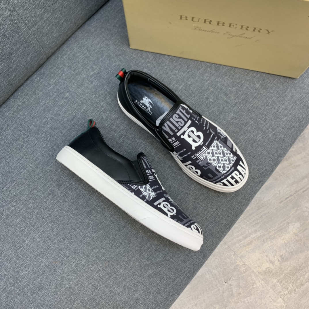 Burberry Perforated Check Sneaker 46 - vstockx