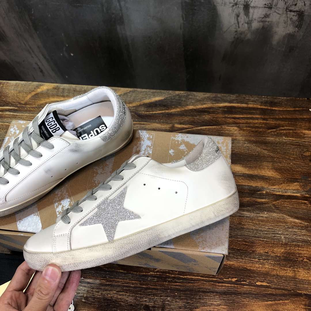 Golden Goose Superstar distressed-finish sneakers 4 - vstockx