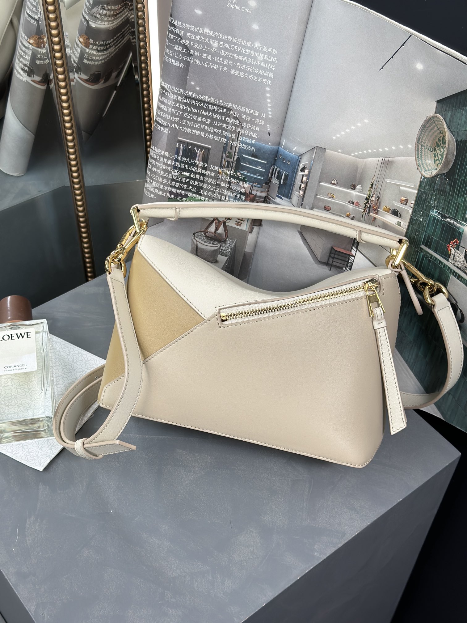 Handbags LOEWE   size:24-10.5-16 cm - vstockx