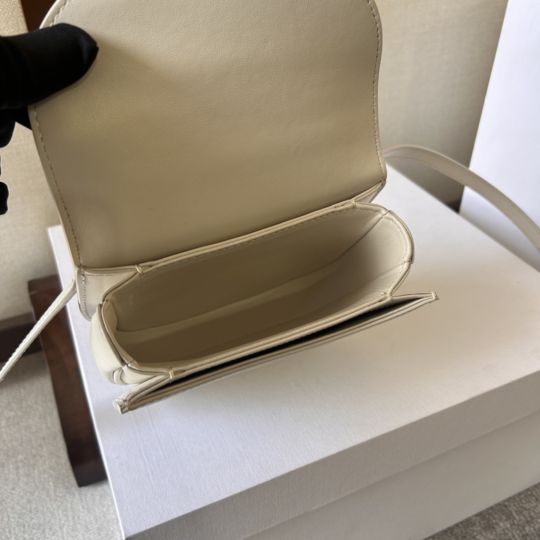 Handbags CELIN Mini Besace 101063 size:15.5X11.5X5 cm - vstockx