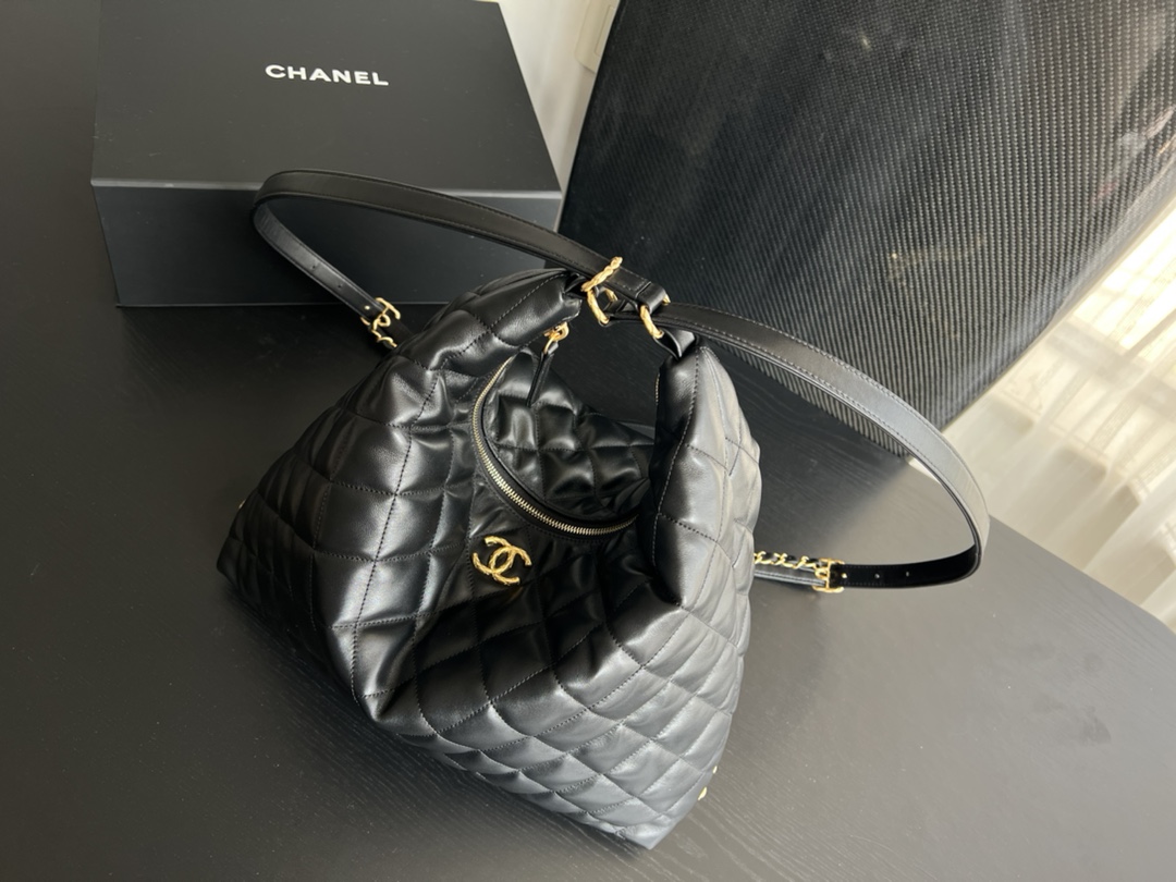 Handbag Chanel size 35cmx37cm11 cm - vstockx