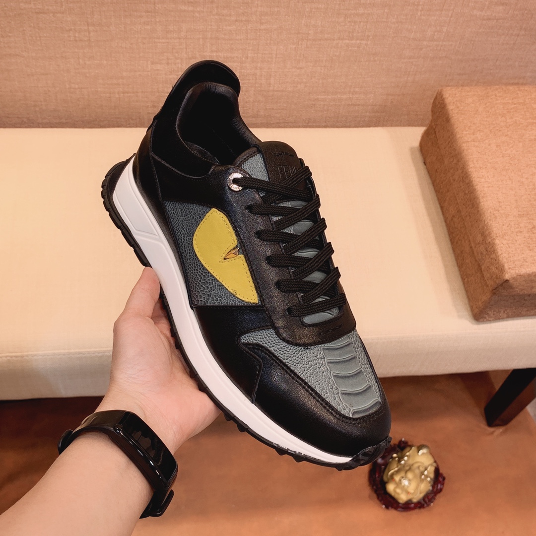 Fendi Low Top Sneakers 17 - vstockx