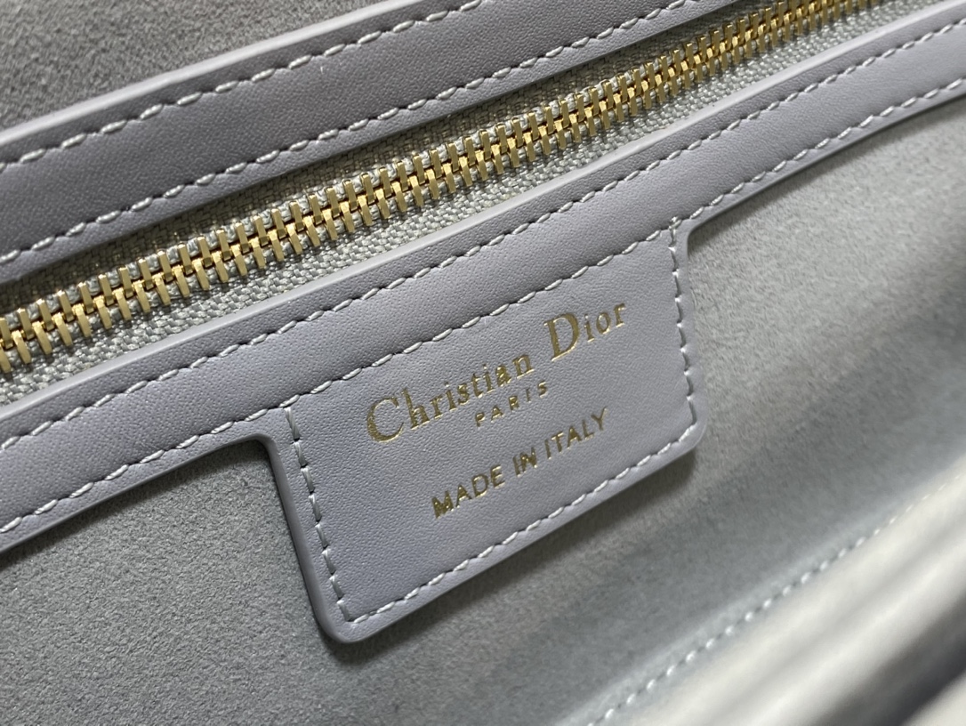 Handbag Dior size 22.5*6.5*12.5 cm - vstockx