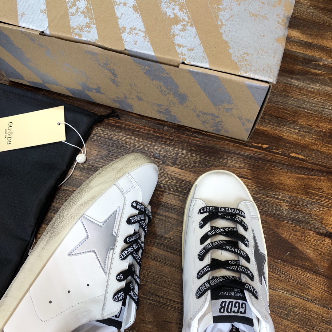 Golden Goose Superstar distressed-finish sneakers 6 - vstockx