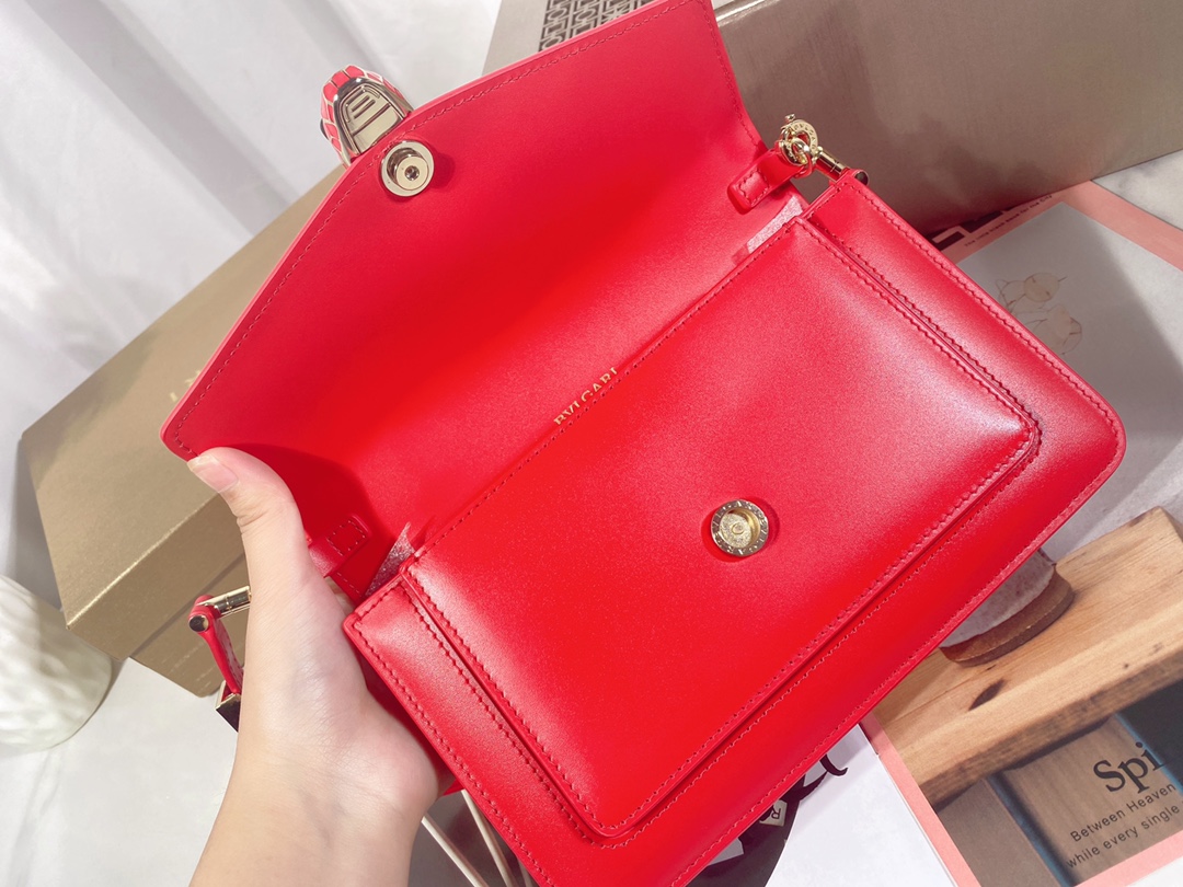 Handbags Bvlgari 292104950 size:22*15*4.5 cm - vstockx