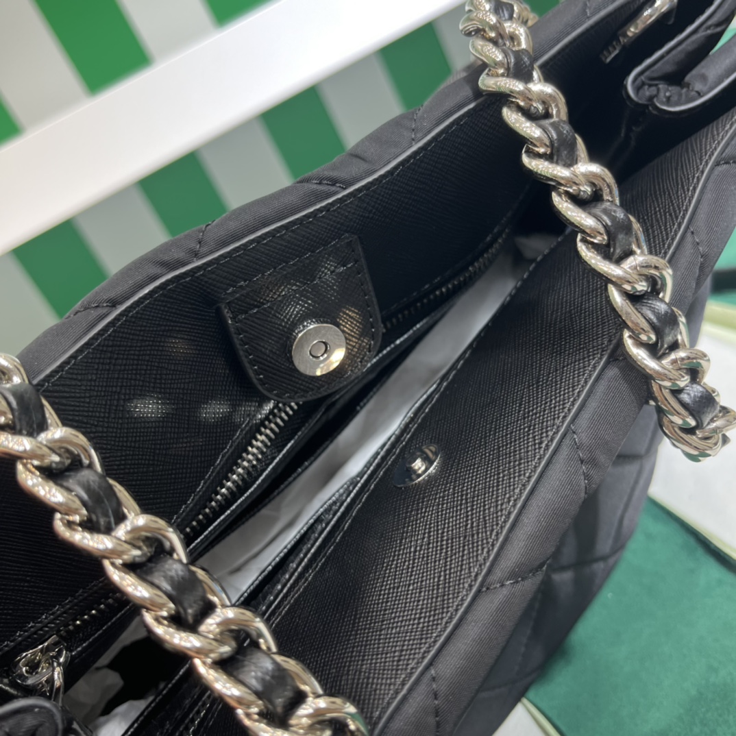 Handbags Prada 1BG740 size:30*17*24 cm - vstockx