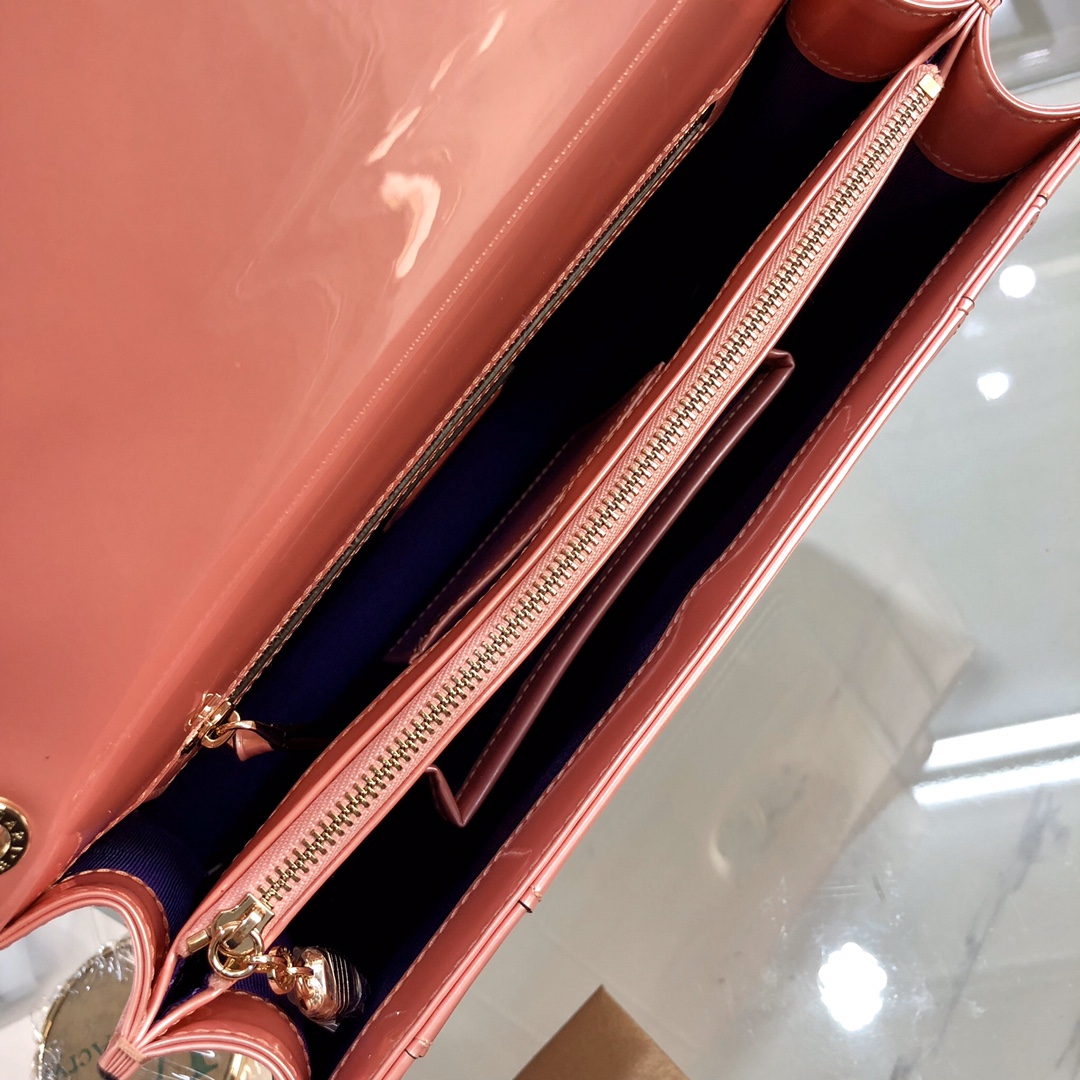 Handbags Bvlgari 35362 size:28*19.5*7.5 cm - vstockx