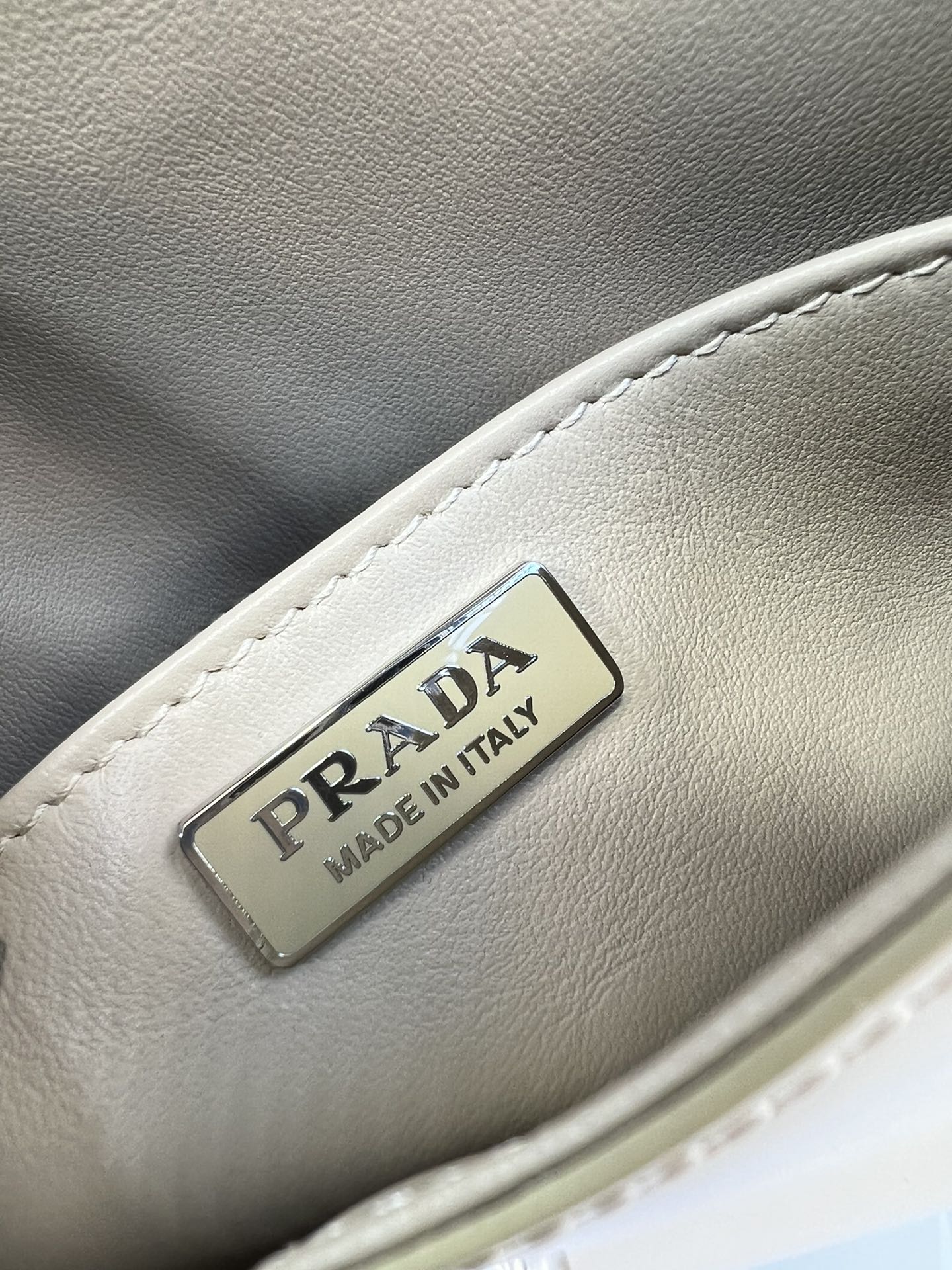 handbags prada 1BD311 Size:23*18*4cm - vstockx