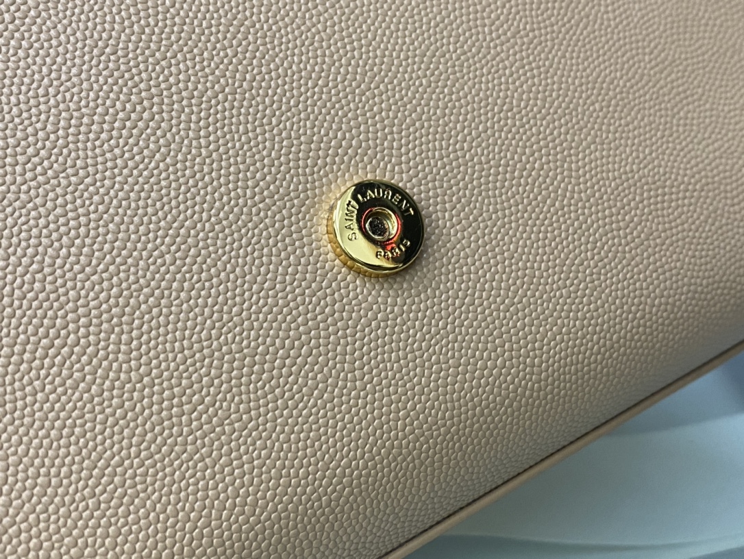 Handbags SAINT LAURENT 474366 size 20x12.5x5 cm - vstockx