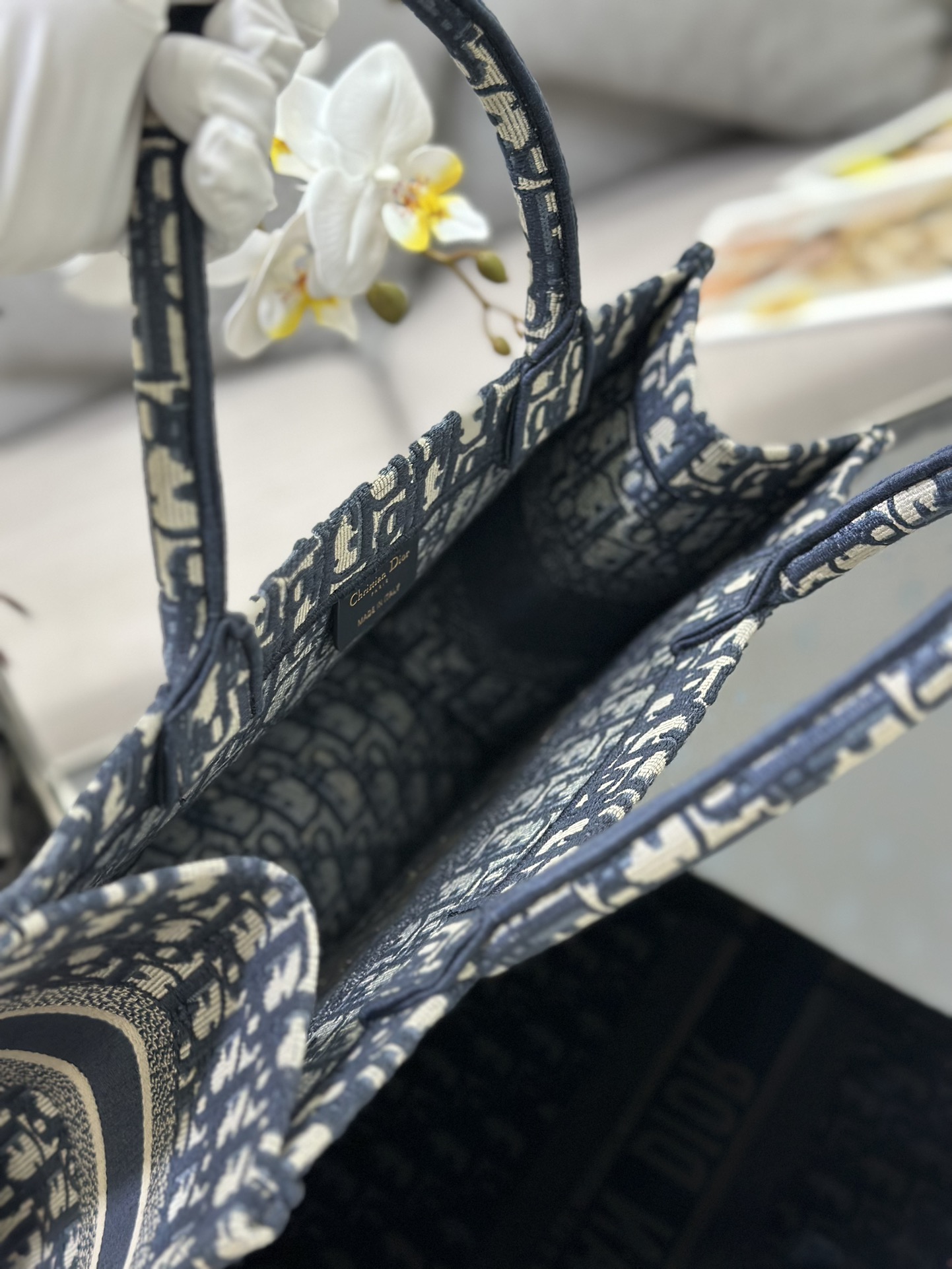 Handbag Dior M1286 size 36 x 27.5 x 16.5 cm - vstockx