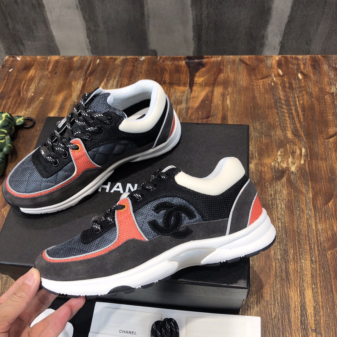 Chanel Fabric & Suede Calfskin Low Top Sneaker 4 - vstockx