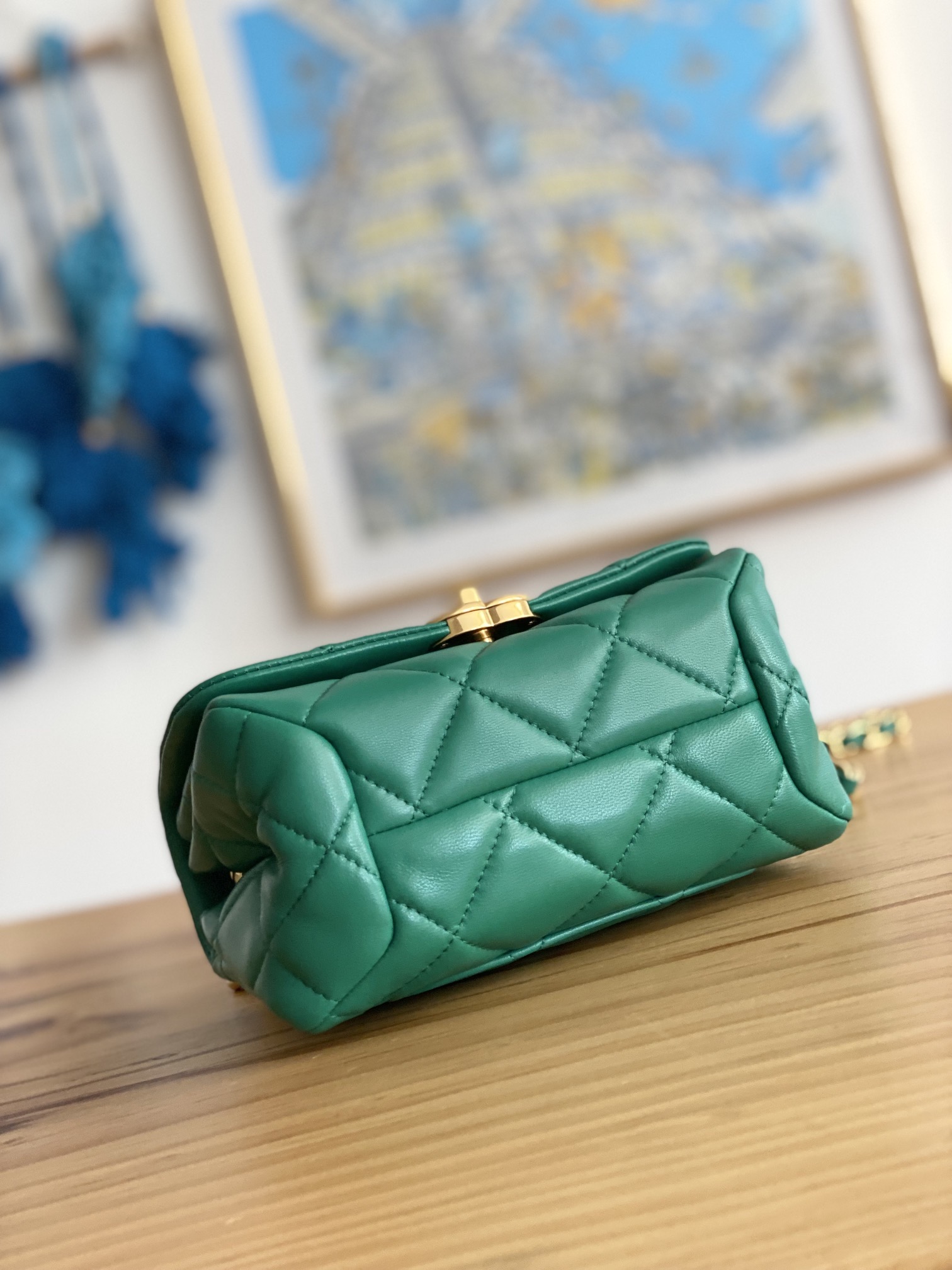 Handbag Chanel 3365 size 17X11.5X8.5 Cm - vstockx