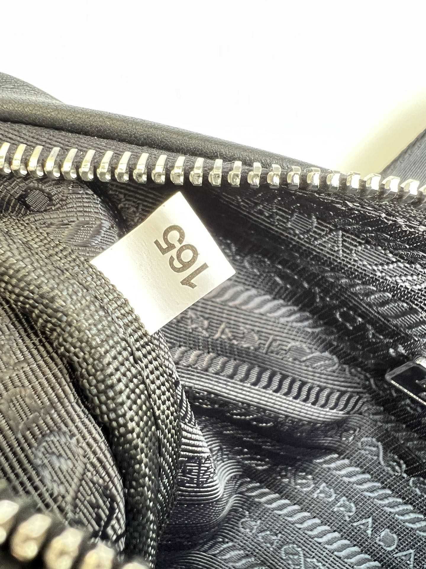 handbags prada 1BH190 26*14*12 - vstockx