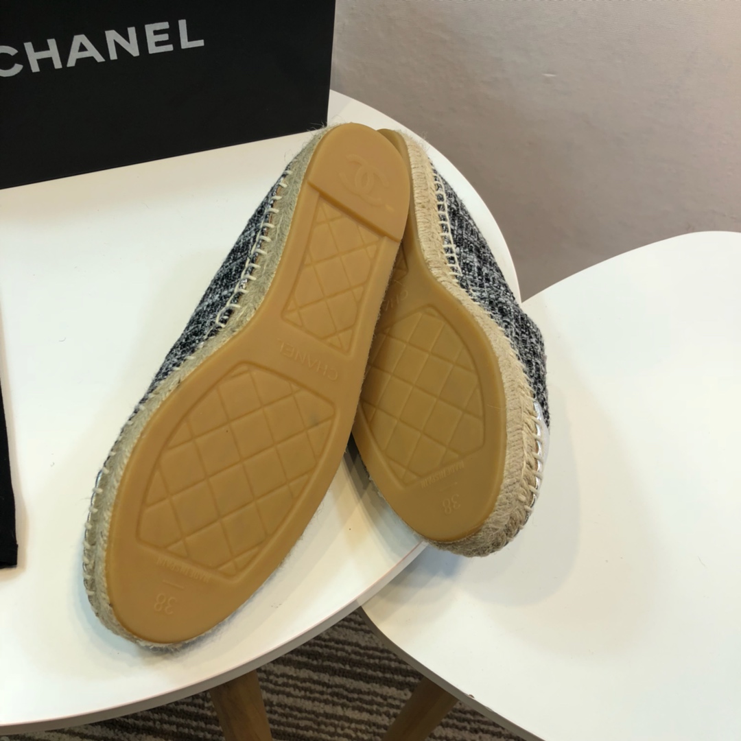 Chanel Loafers 39 - vstockx