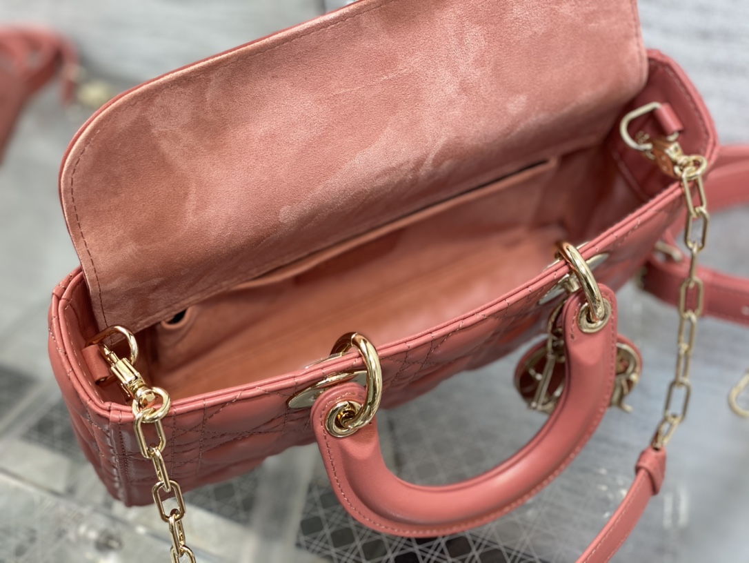 Handbag Dior size 26*6*14 cm - vstockx