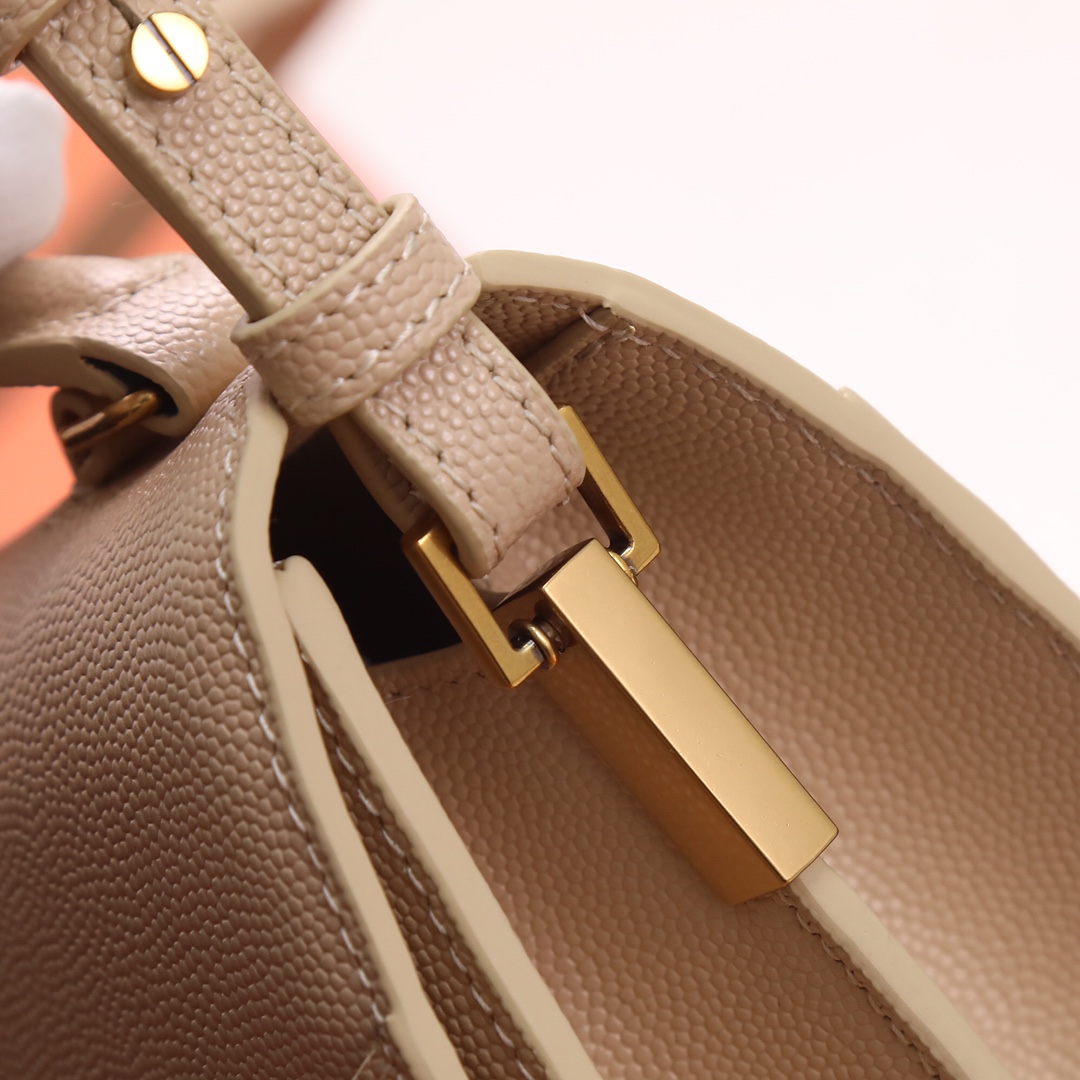 Handbags SAINT LAURENT 578000 size 24.5  20  11.5 cm - vstockx