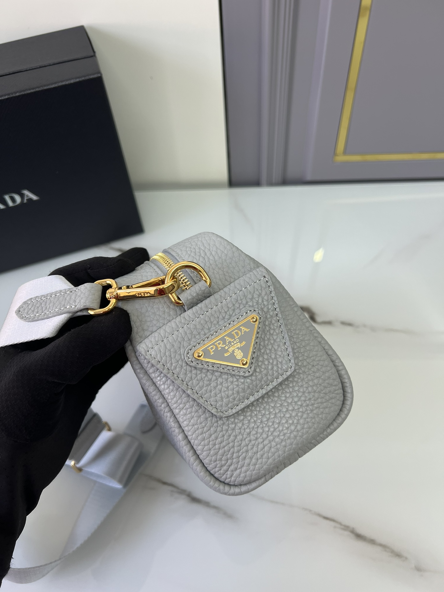 handbags prada 1BH187 20.5*13*8.5 - vstockx
