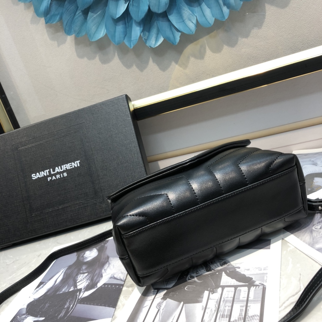 Handbags SAINT LAURENT 467072 size 20X14X7 cm - vstockx