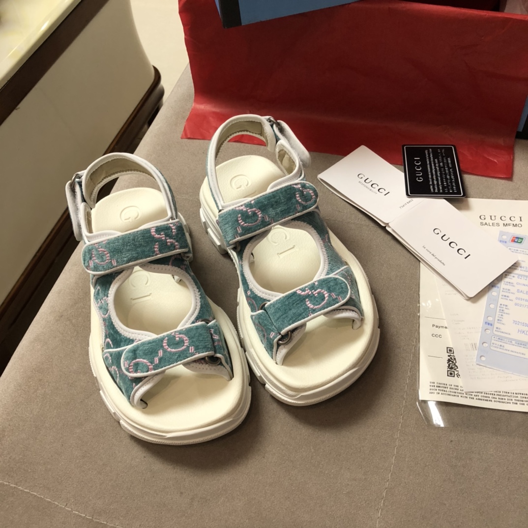 Gucci Leather espadrille with Double G WOMEN 1 - vstockx