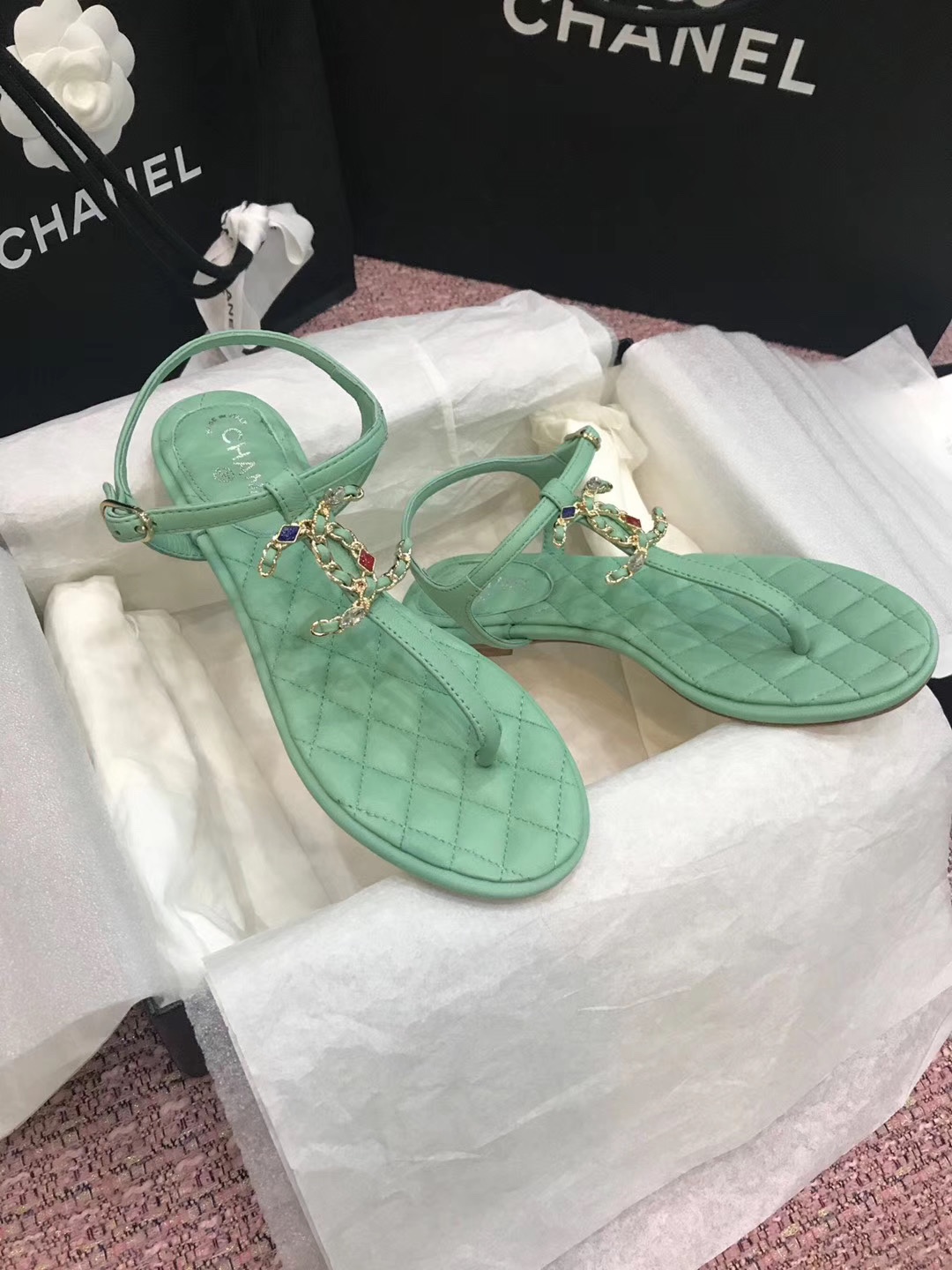 Chanel Slides 47 - vstockx