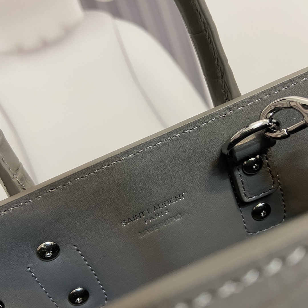 Handbags SAINT LAURENT 392035 size 21*15*10 cm - vstockx