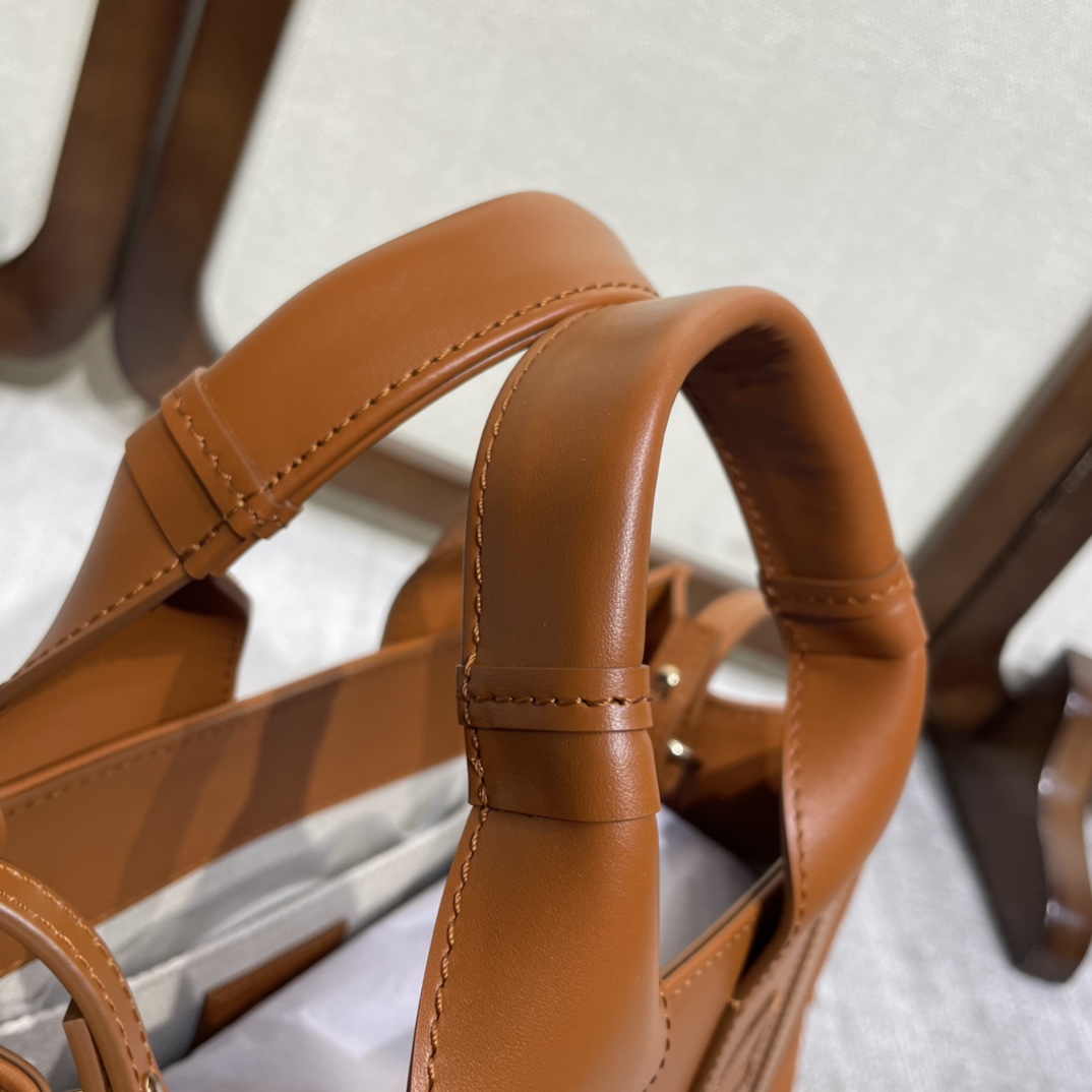 Handbags CELIN Woody 6065 size:37*26*12 cm - vstockx