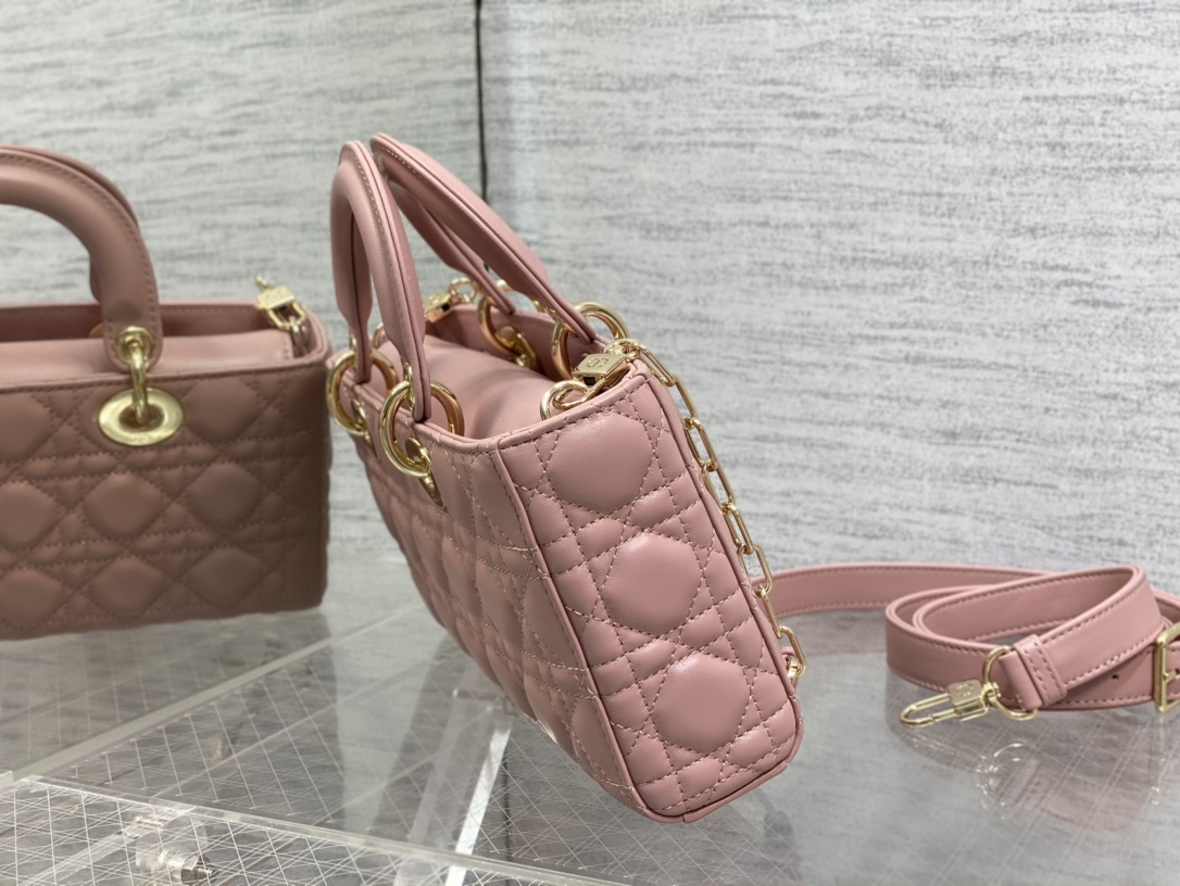 Handbag Dior size 26*6*14 cm - vstockx