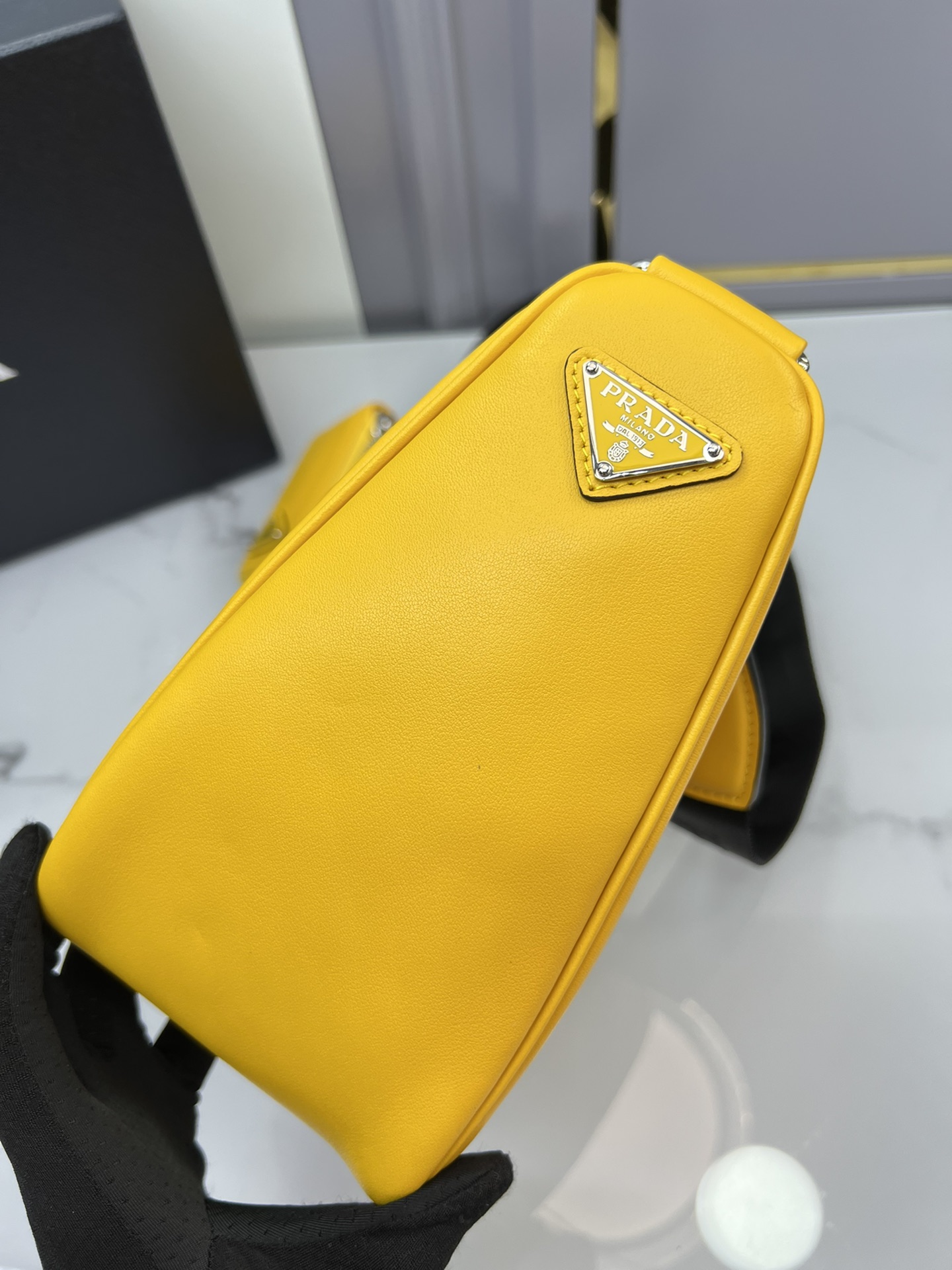 handbags prada 1BH190 26*14*12 - vstockx